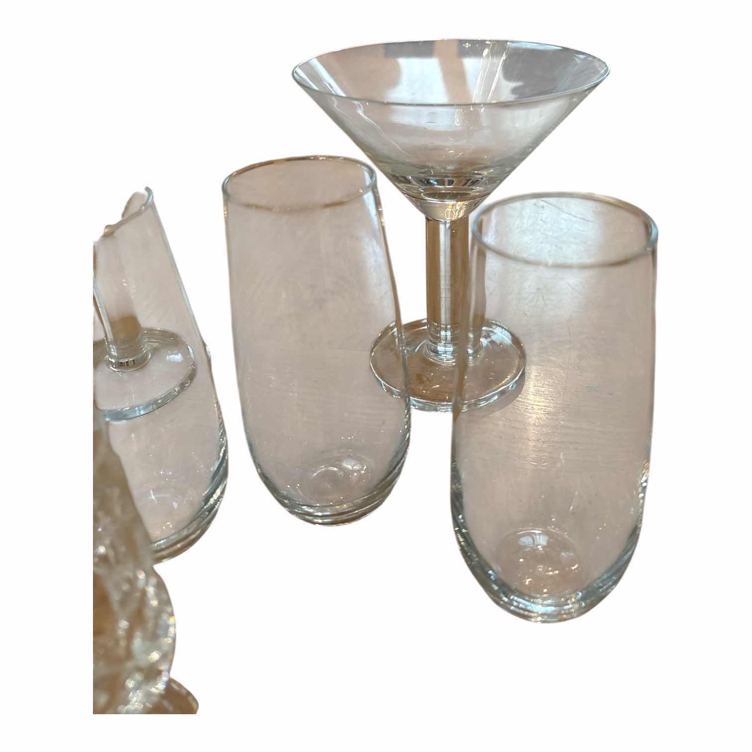 Photo 1 of (9)PCS GLASS CUP- MARTINI, STEMLESS FLUTE, AND MORE