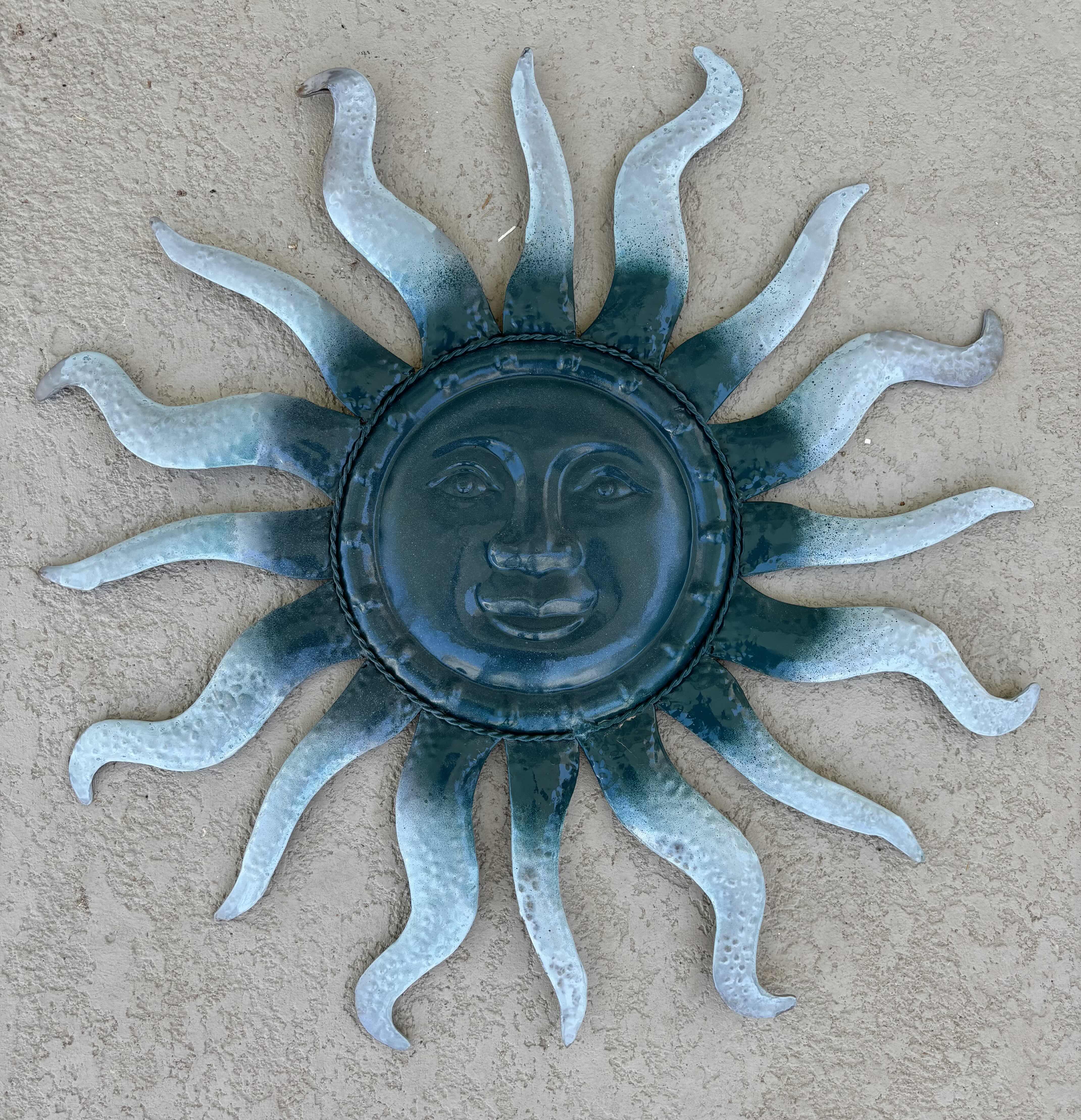 Photo 1 of OUTDOOR METAL WALL DECOR H20”