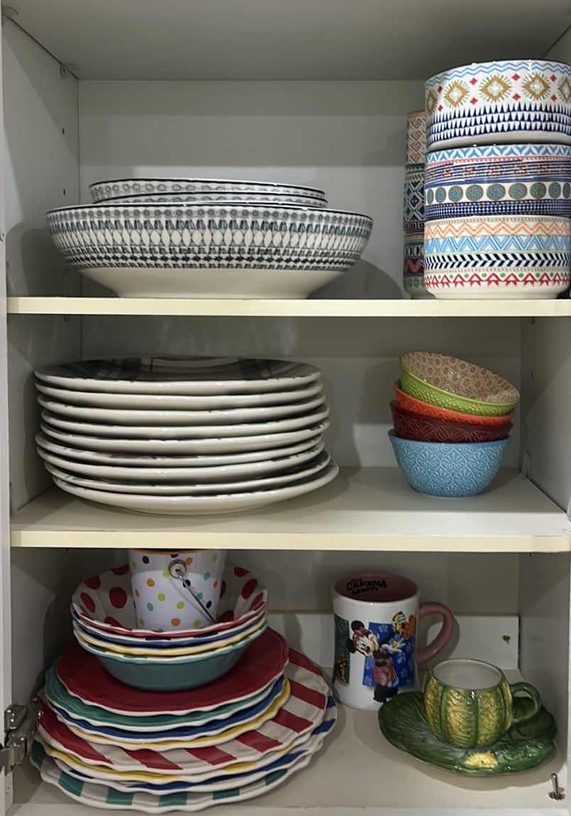 Photo 1 of CONTENTS OF KITCHEN CABINET