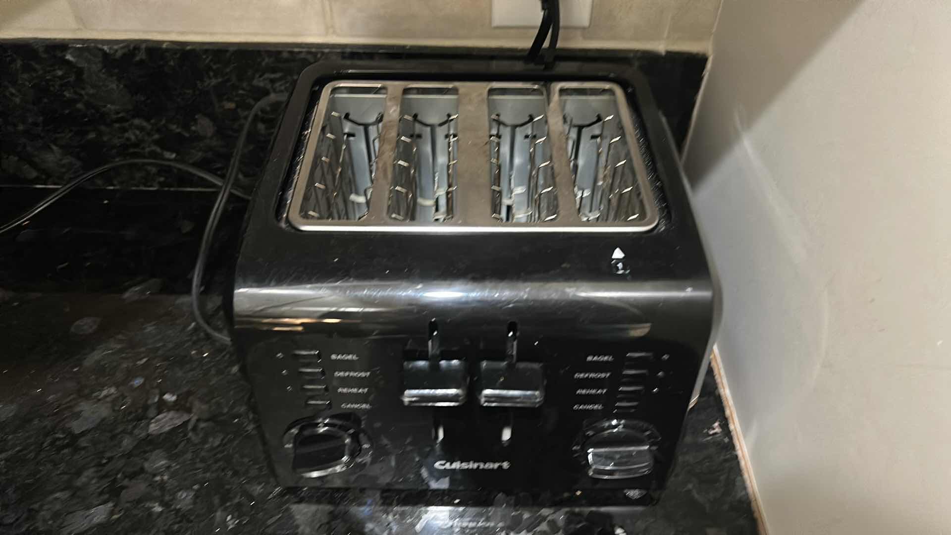 Photo 1 of CUISINART CPT 142 PLASTIC TOASTER
