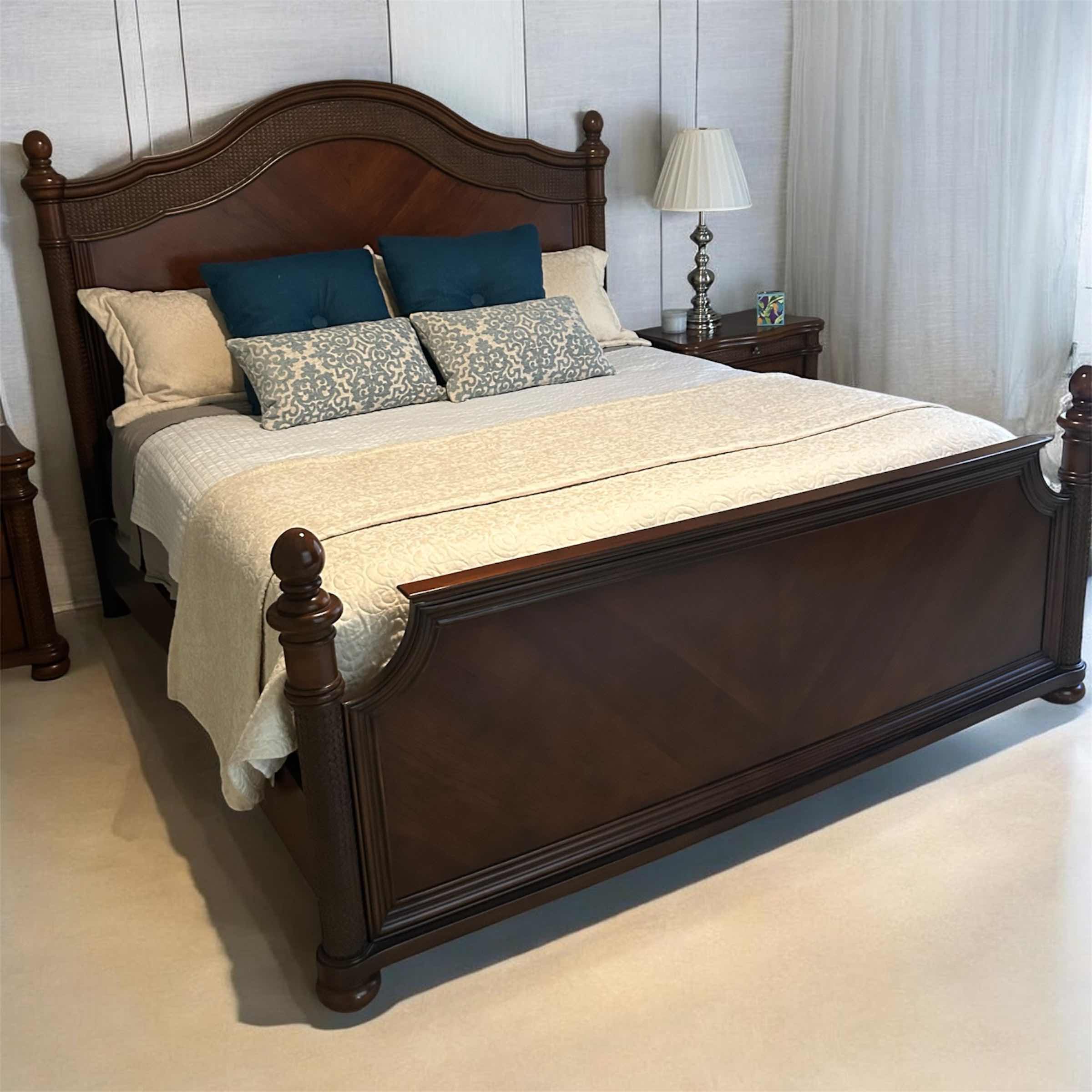 Photo 1 of COASTER GRAND ISLE KING BED WOODEN FRAME MATTRESS & BEDDING INCLUDED