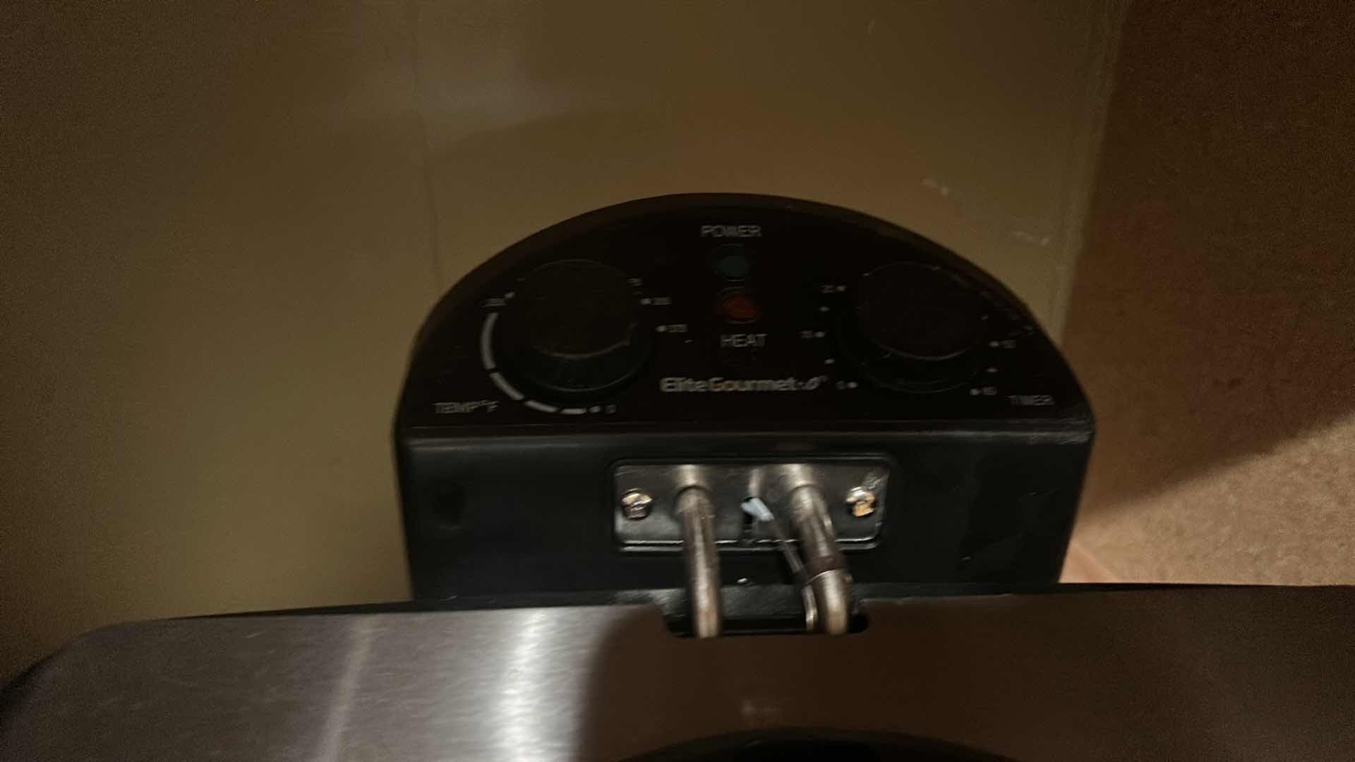 Photo 1 of ELITE GOURMET ELECTRIC DEEP FRYER.