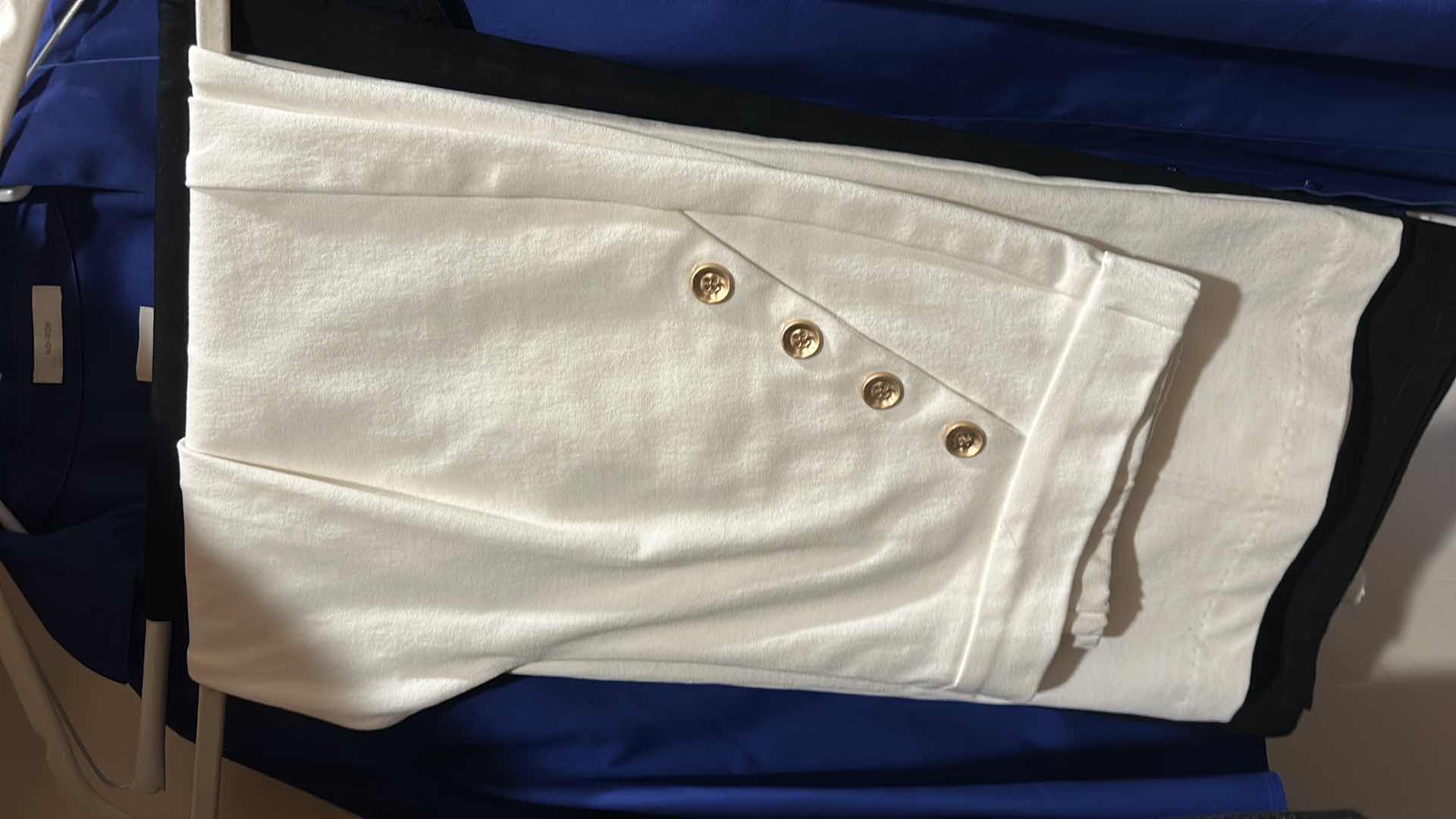 Photo 1 of WOMEN’S CLOTHING SIZE LARGE