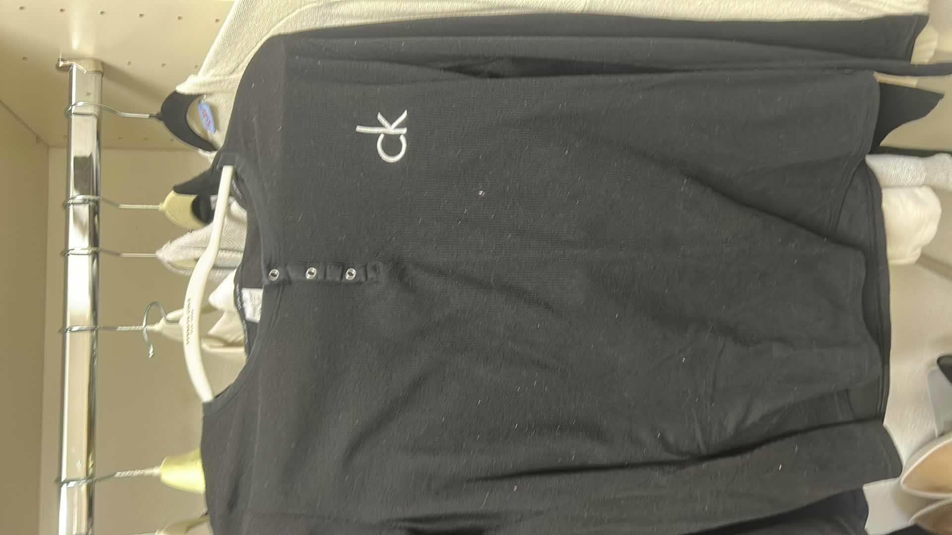 Photo 1 of 7- TOPS CHICO CK SIZE MED & 2 DRAWERS