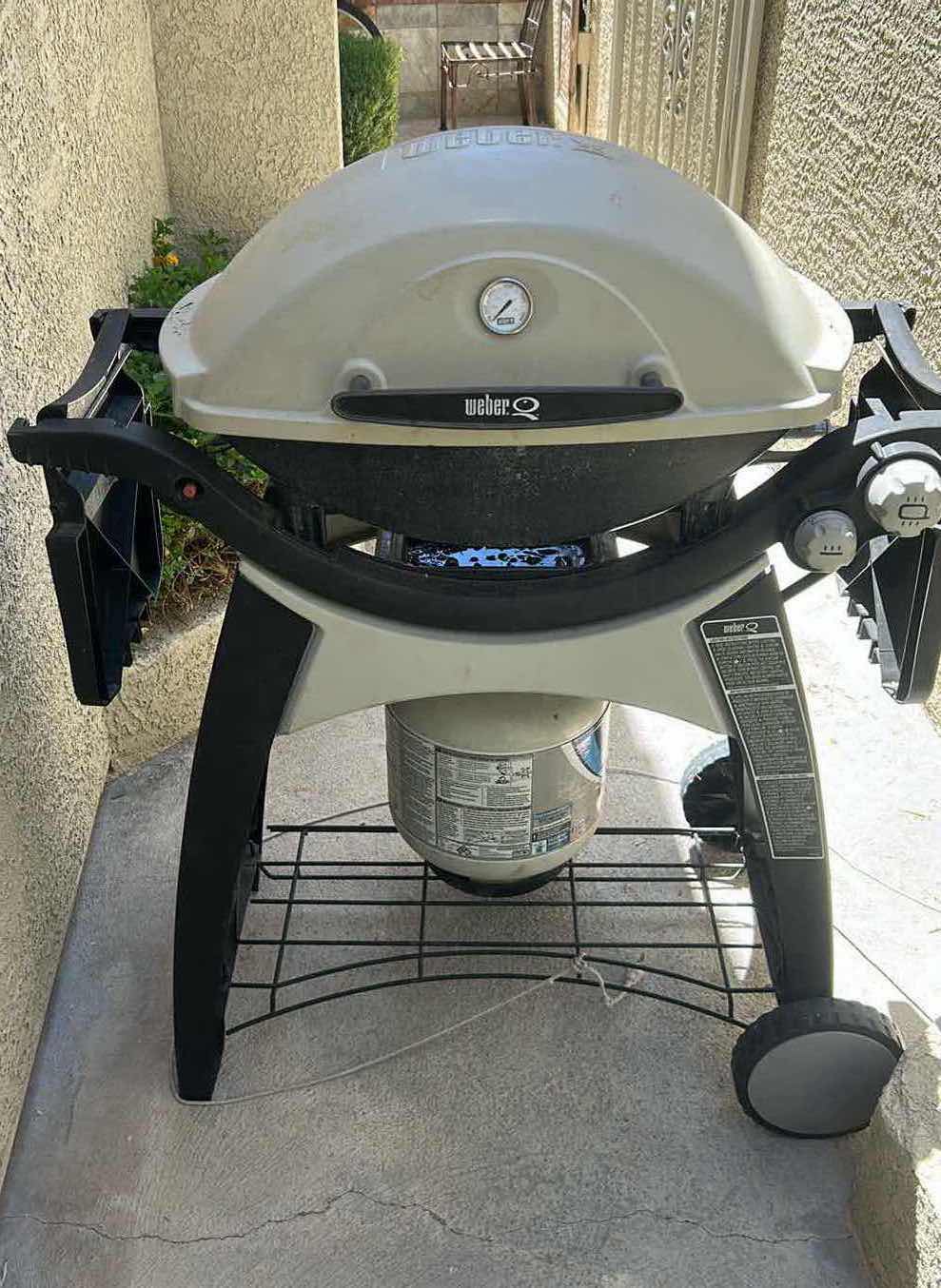 Photo 1 of WEBER Q SERIES GAS GRILL