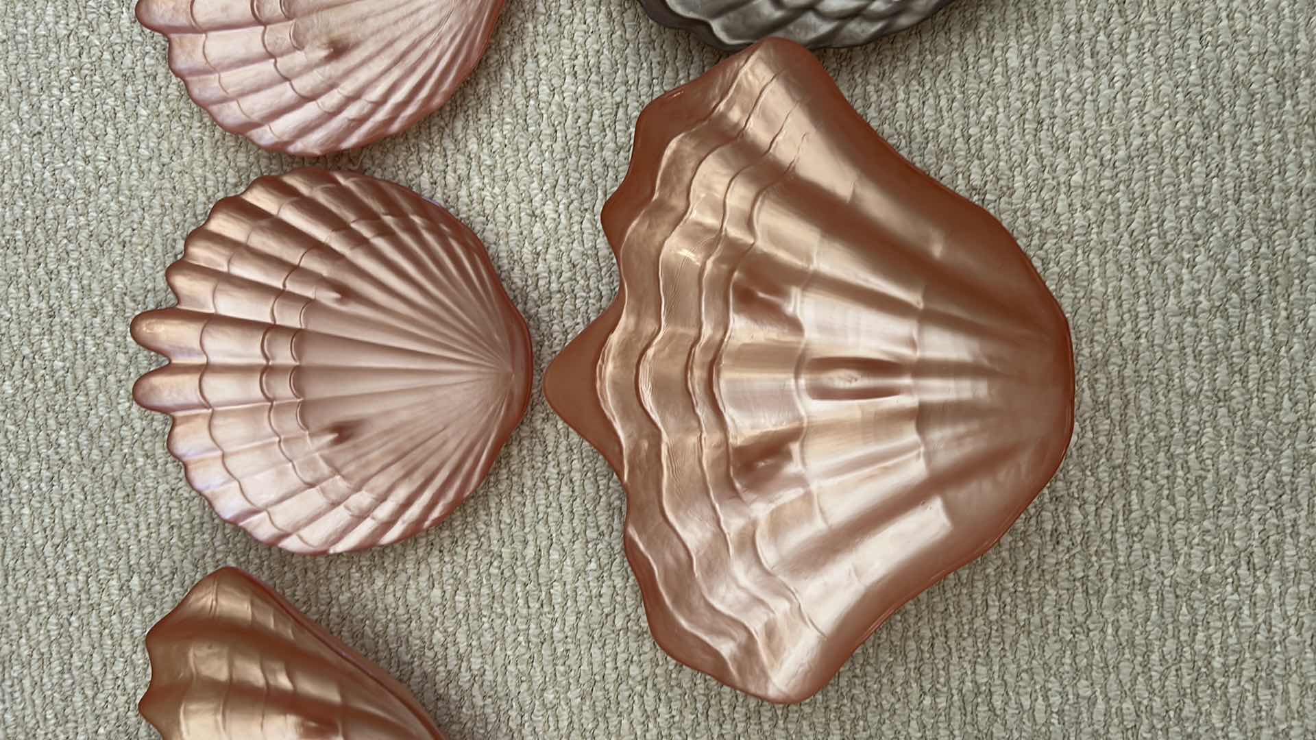 Photo 1 of 5 GLASS SHELL SHAPED PEACHY PINK DECORATIVE PLATES
