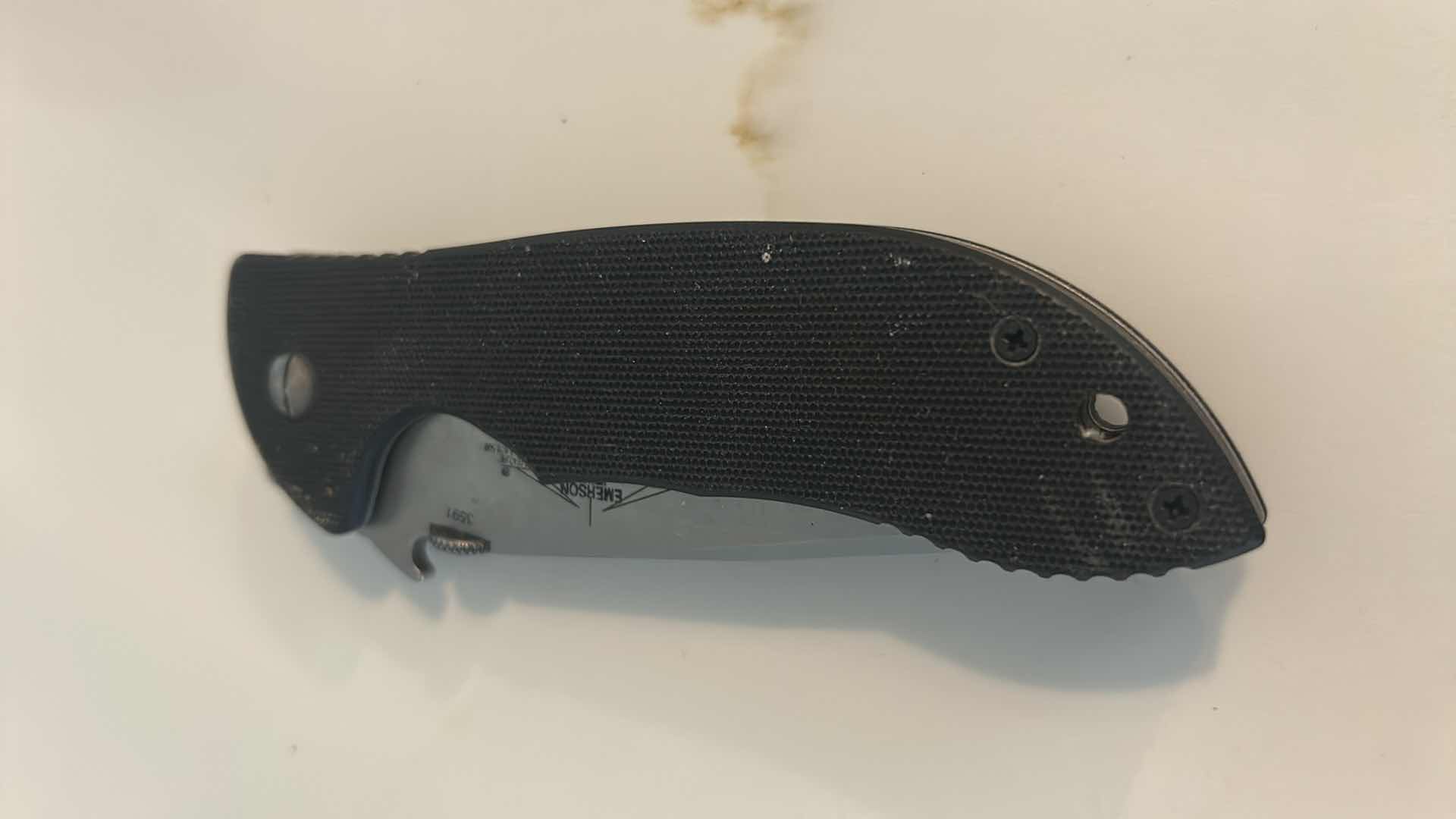 Photo 1 of EMERSON COMMANDER SERIES WAVE SHAPE FEATURE FOLDING KNIFE
