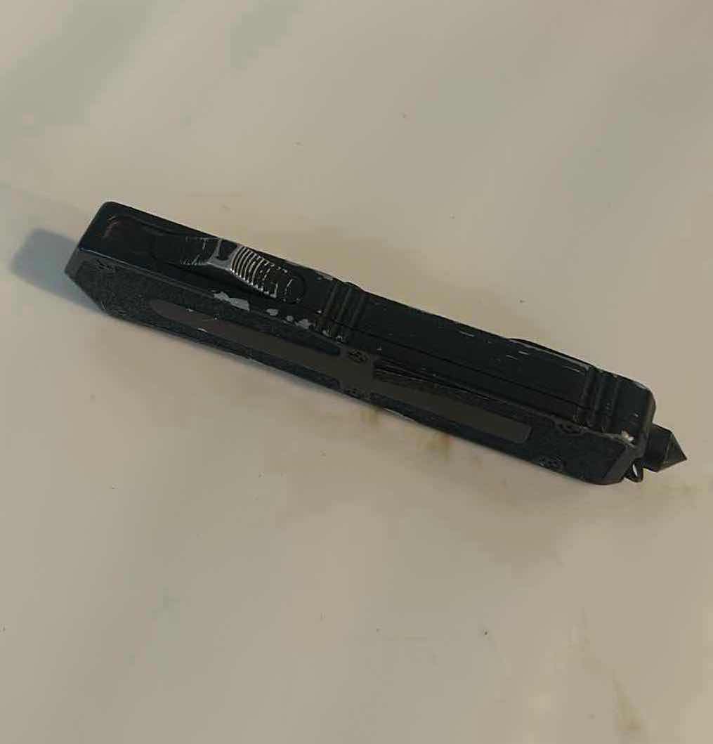 Photo 1 of MICRO TECK SCARAB W DOUBLE ACTION OTF AUTOMATIC KNIFE