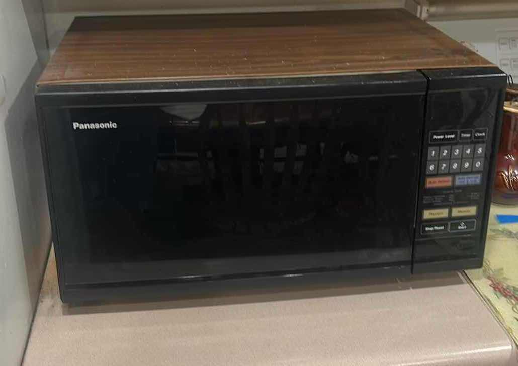 Photo 1 of PANASONIC MICROWAVE