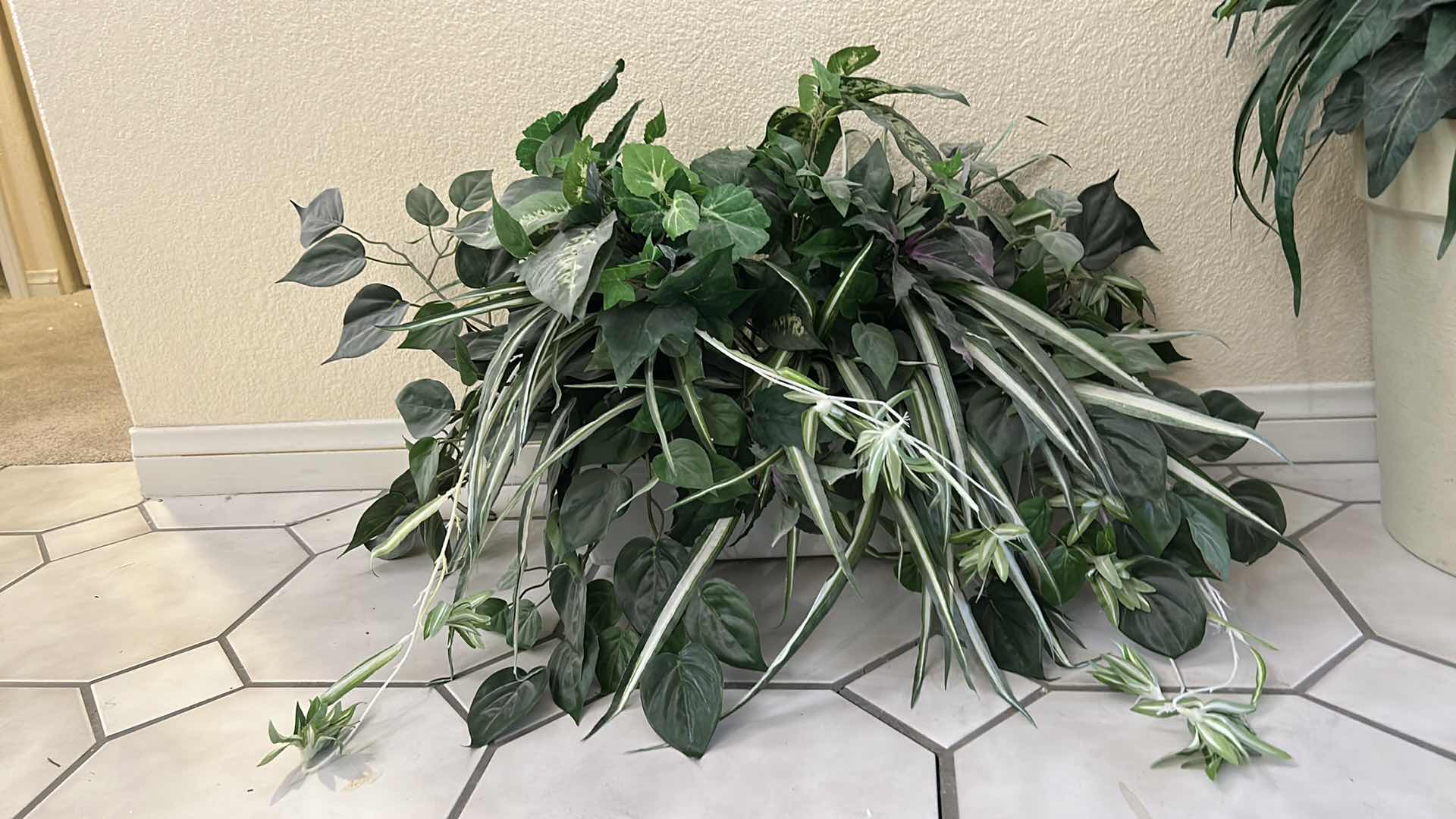 Photo 1 of 3 FAUX GREENERY ARRANGEMENTS TALLEST 40”