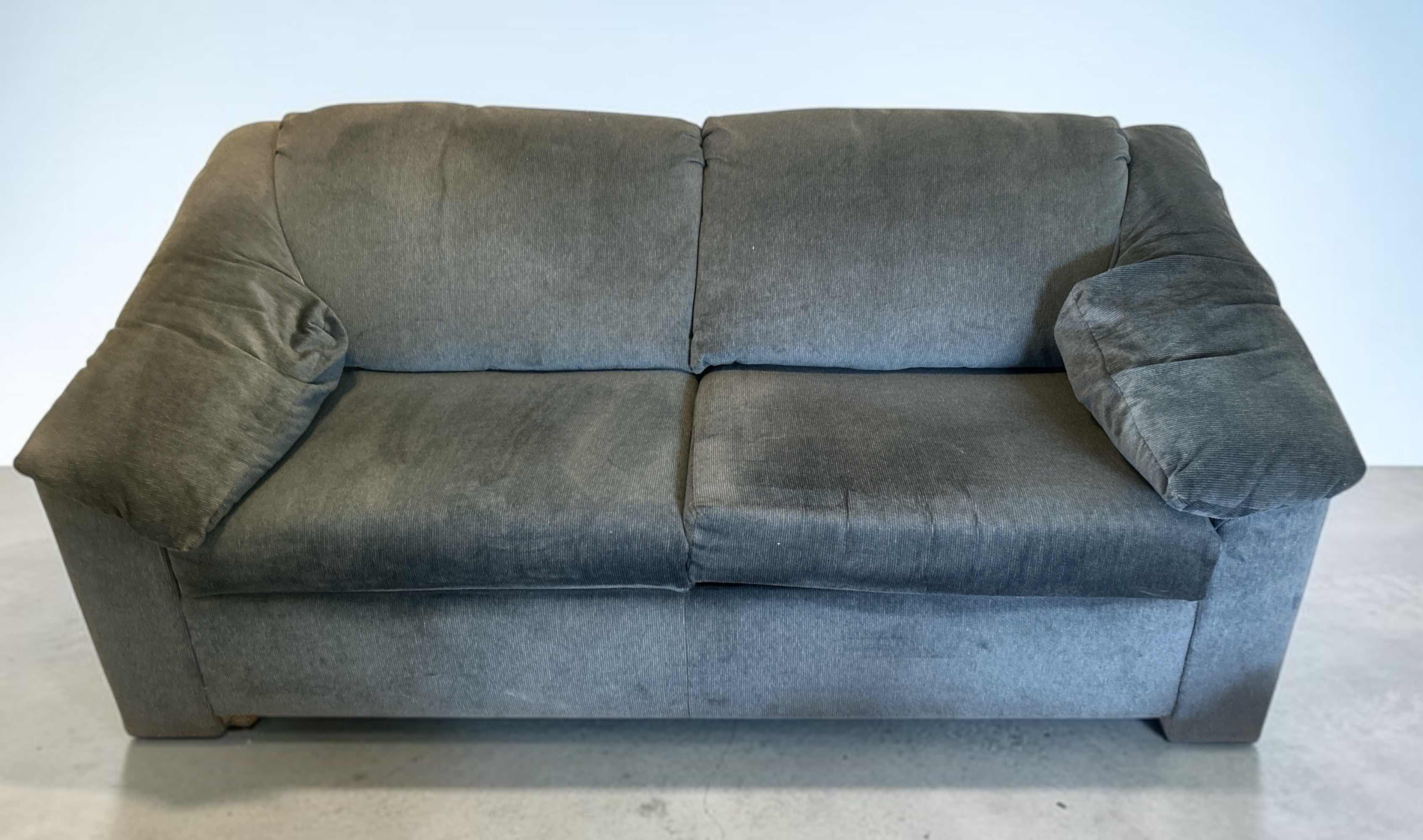 Photo 1 of 6 1/2’ BLUE QUEEN SOFA SLEEPER