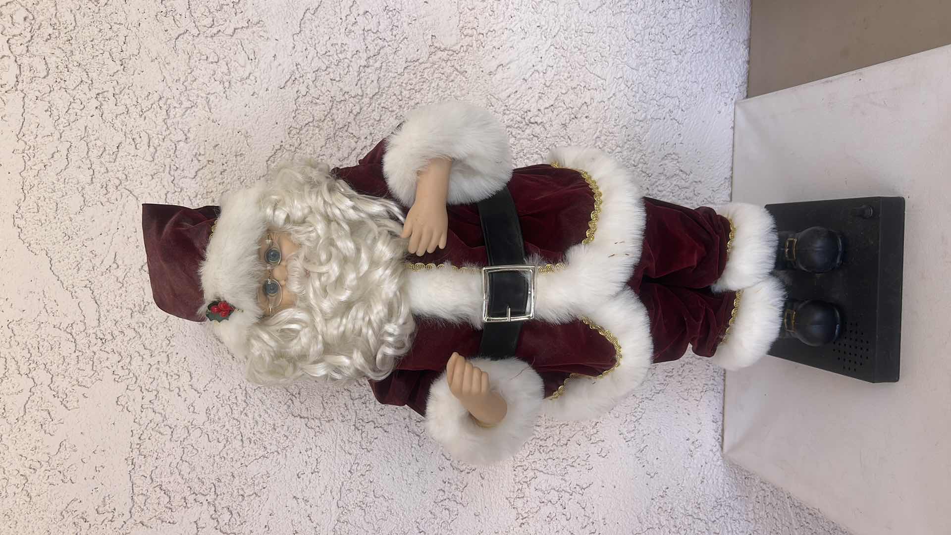 Photo 1 of SANTA CLAUS DECOR H30”