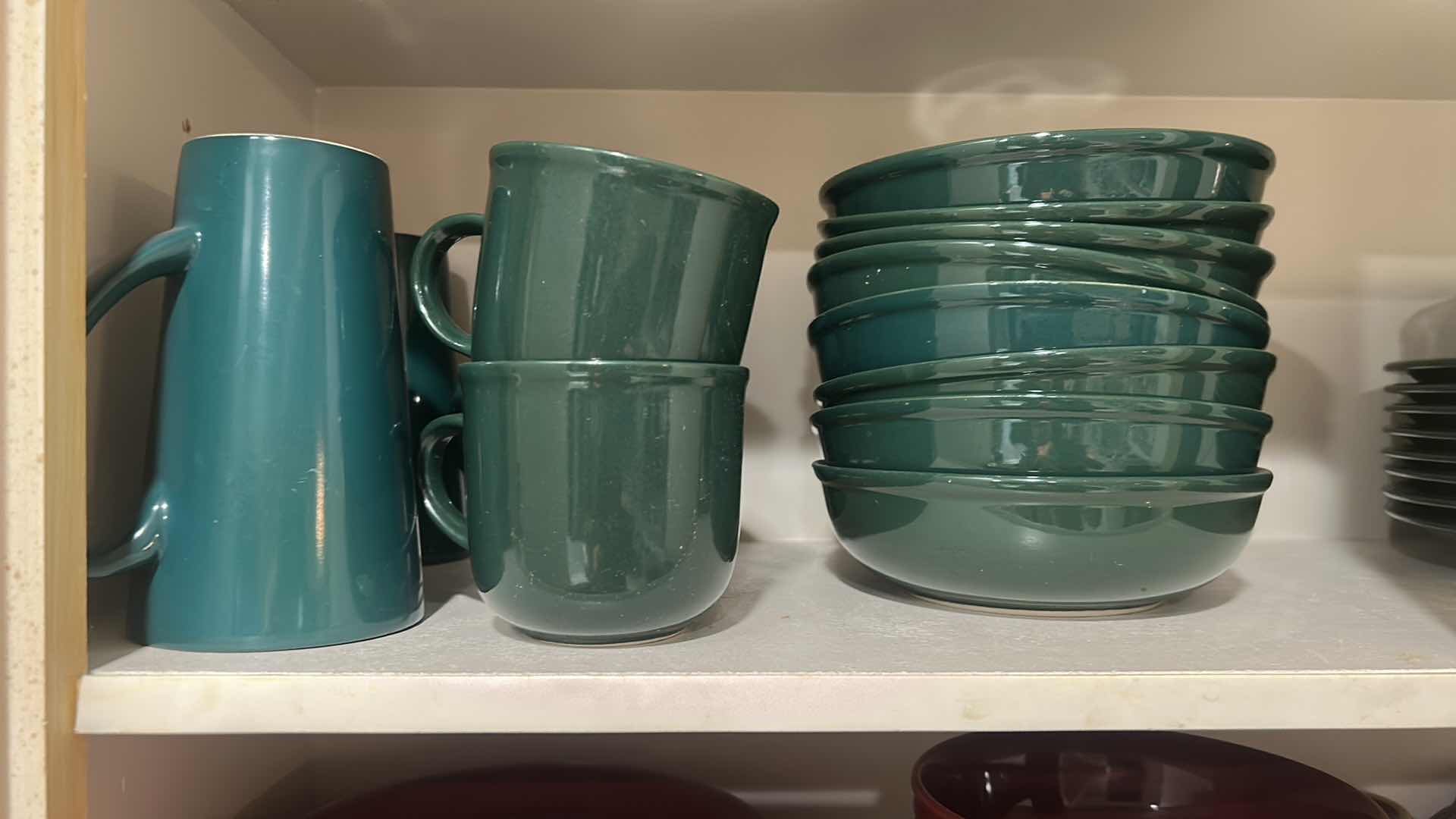 Photo 1 of EMERALD GREEN DINNERWARE