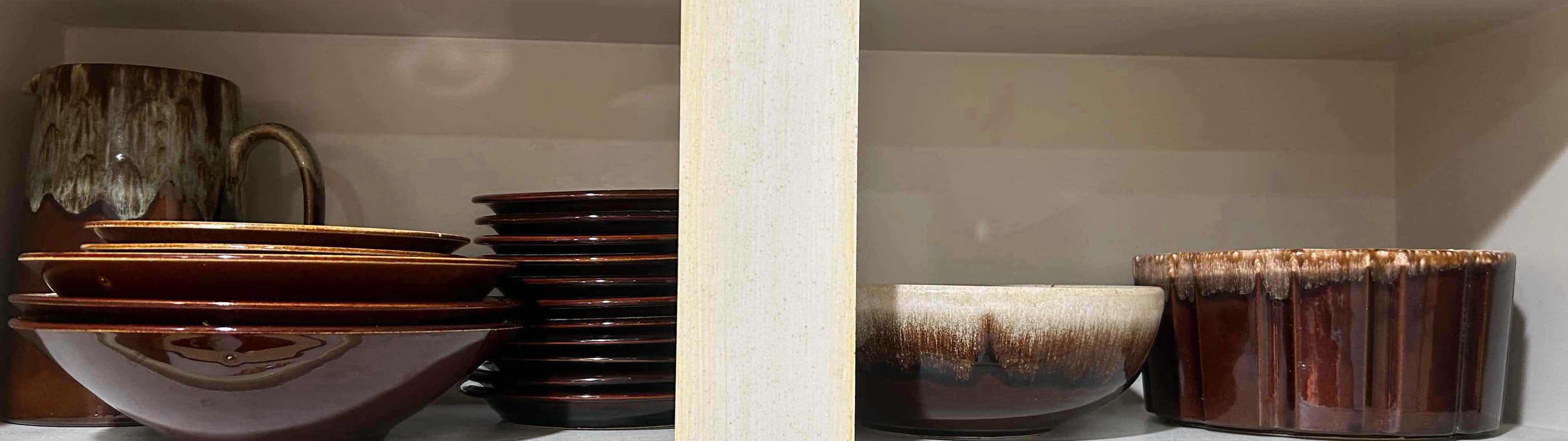 Photo 1 of CONTENTS OF SHELF BROWN CERAMIC SERVEWARE