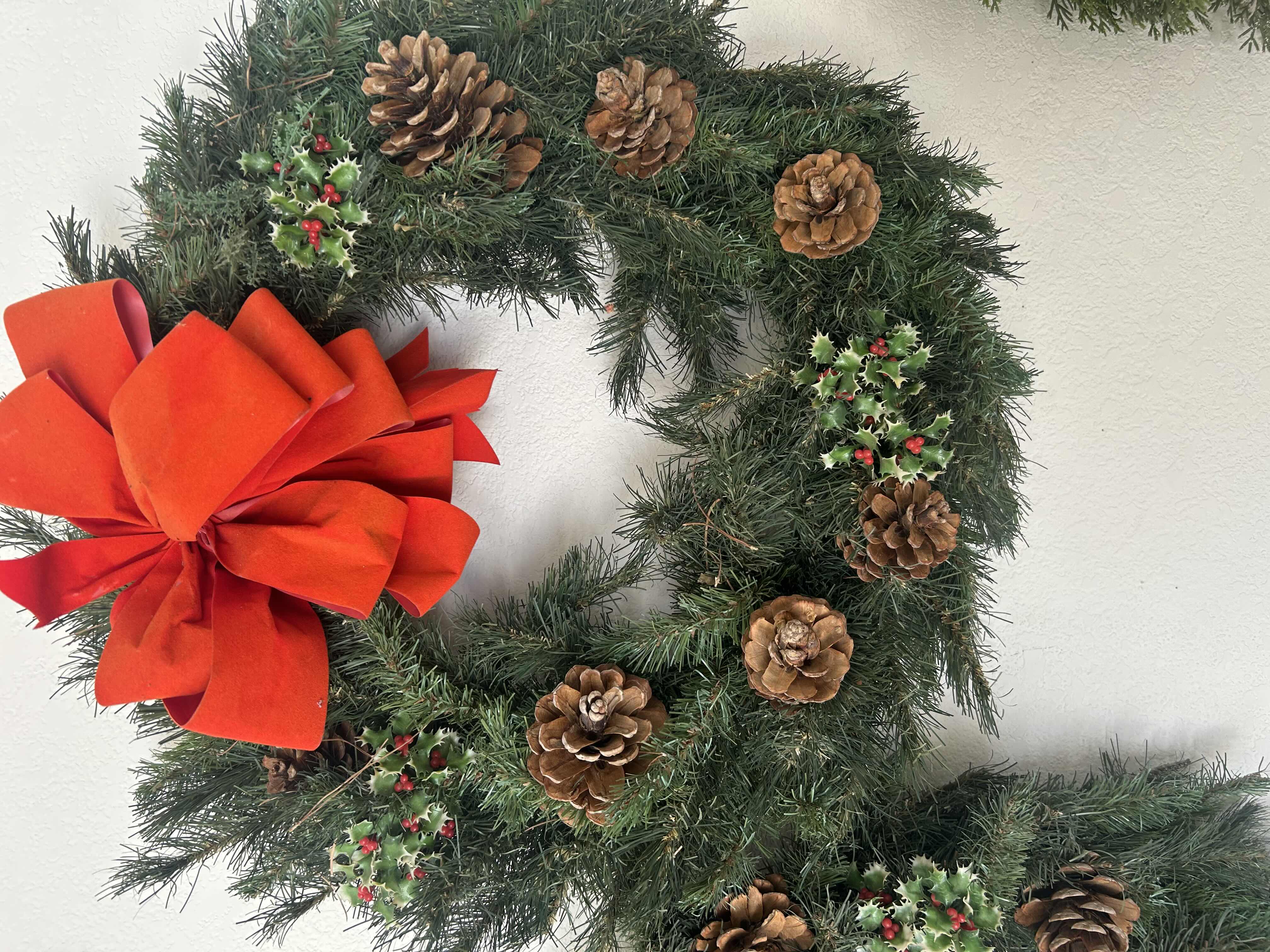Photo 1 of 5-DECORATIVE CHRISTMAS WREATHS
