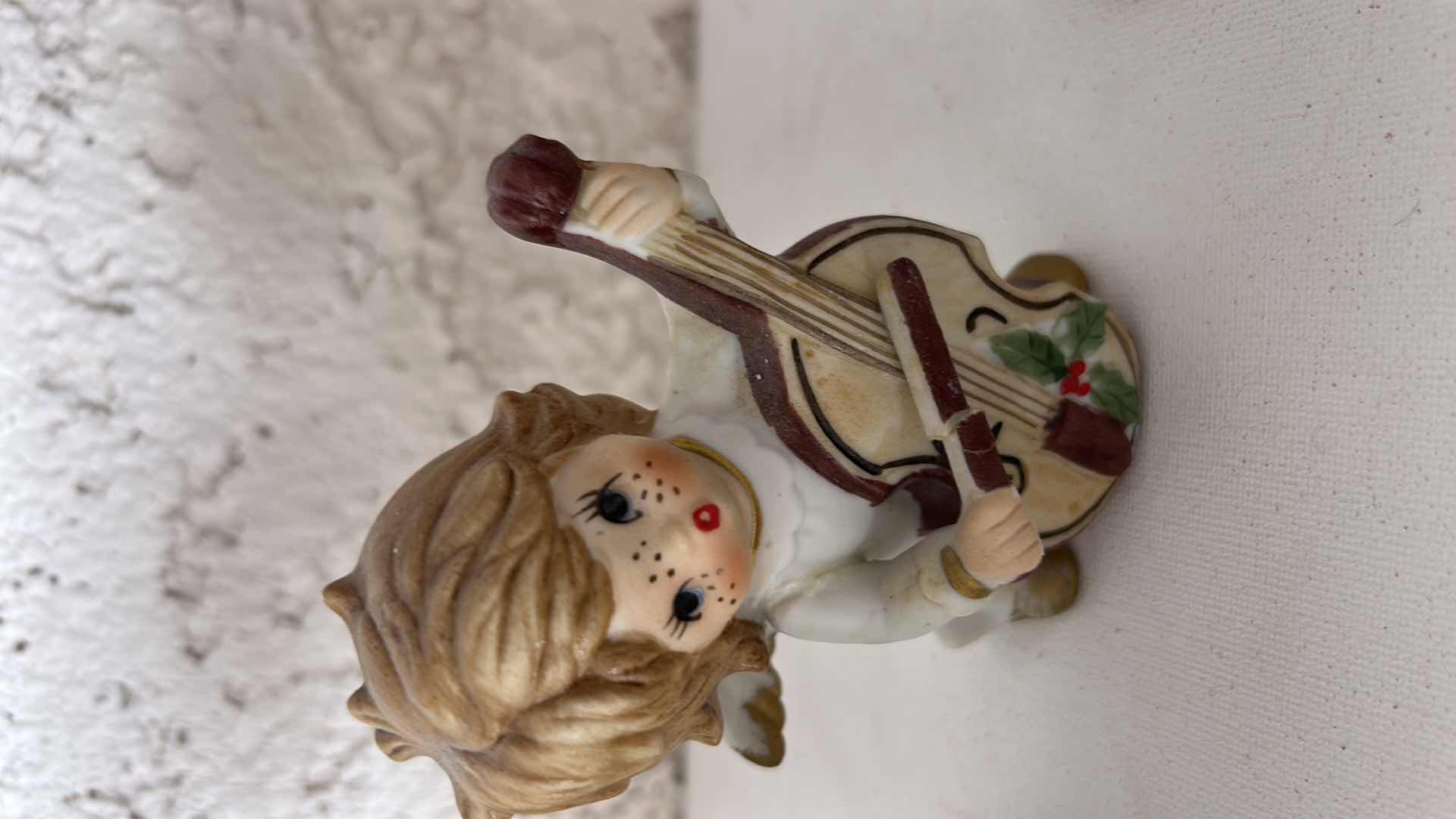Photo 1 of 5 - CERAMIC ANGEL FIGURINES H4”