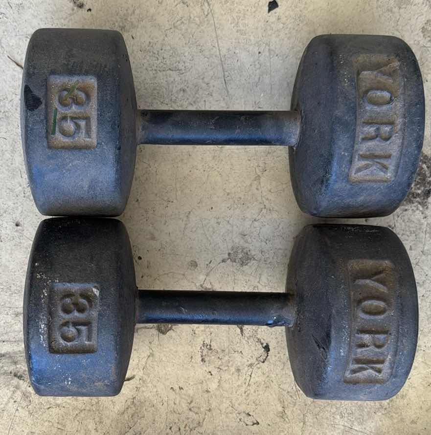Photo 1 of 2 YORK IRON ROUNDHEAD DUMBBELLS 35LBS