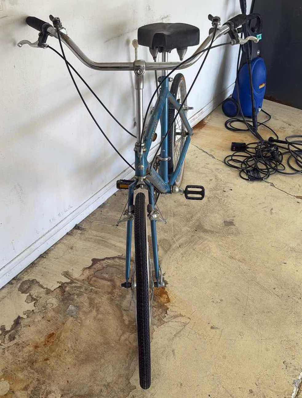 Photo 1 of VINTAGE CANNONDALE BIKE 23” RIMS