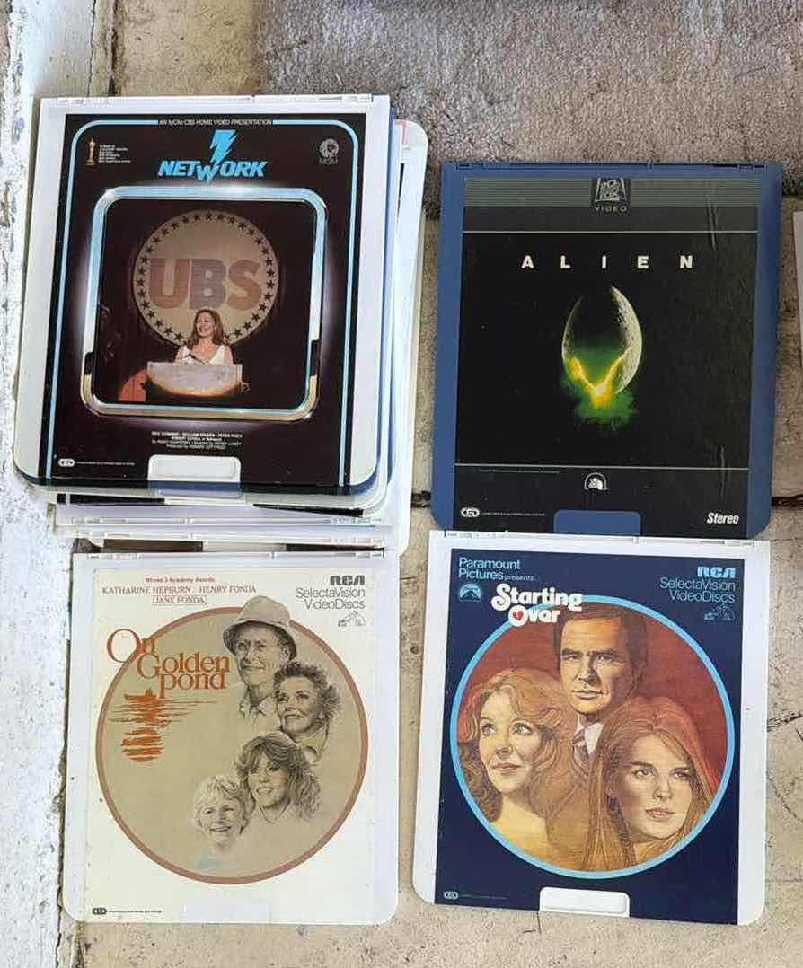 Photo 1 of 21-VINTAGE RCA SELECTAVISION CED VIDEO DISCS VARIOUS TITLES