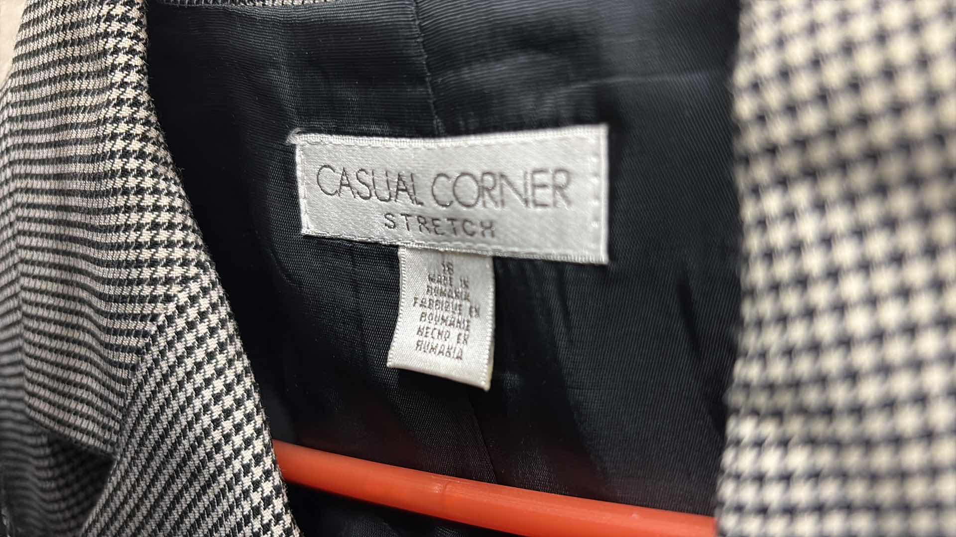 Photo 1 of CONTENTS OF PRIMARY CLOSET WOMENS JACKETS AND BLAZERS SIZE S-L