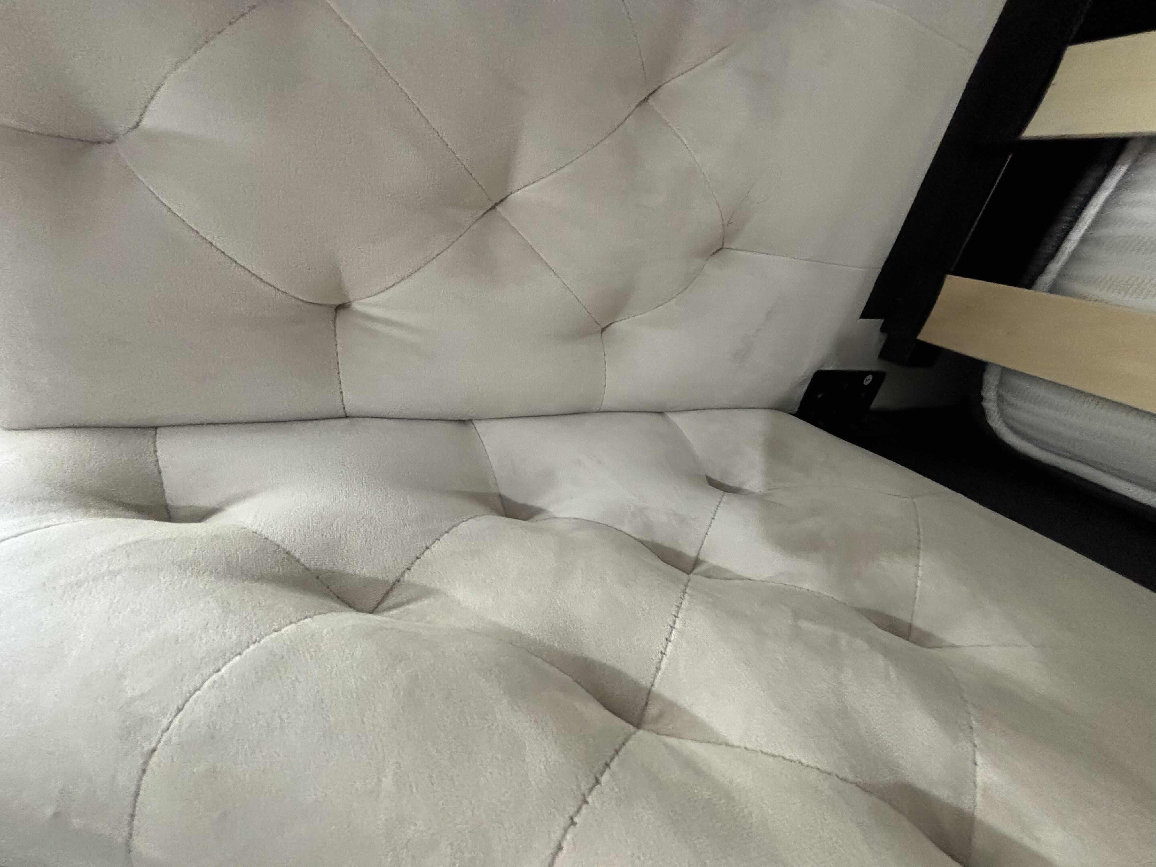 Photo 1 of UPHOLSTERED DAYBED WITH TUFTED BACKREST & PULL OUT TRUNDLE (MATTRESS INCLUDED) $800