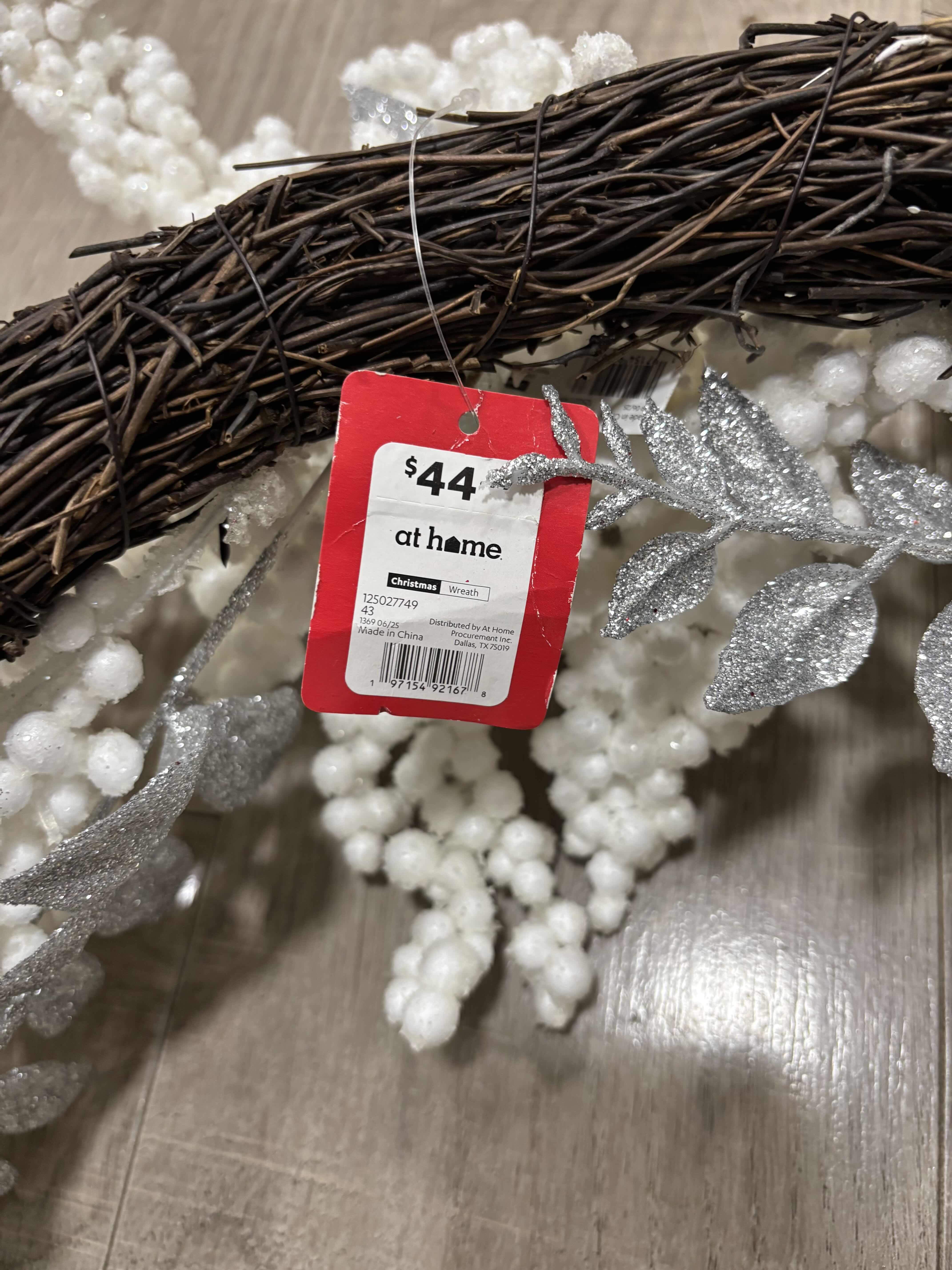 Photo 1 of NWT CHRISTMAS 26” WREATH $45