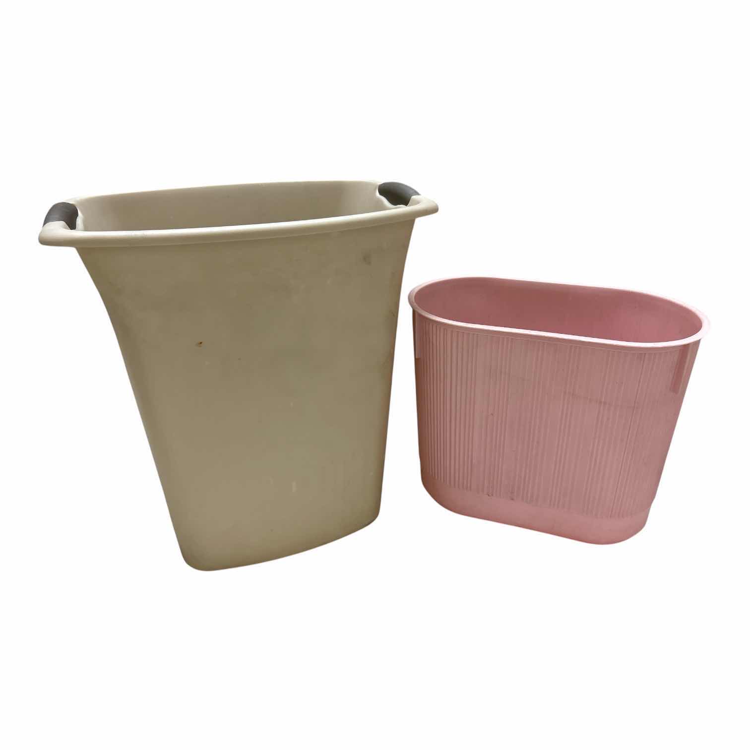 Photo 1 of 3-PCS TRASH BINS TALLEST H15”