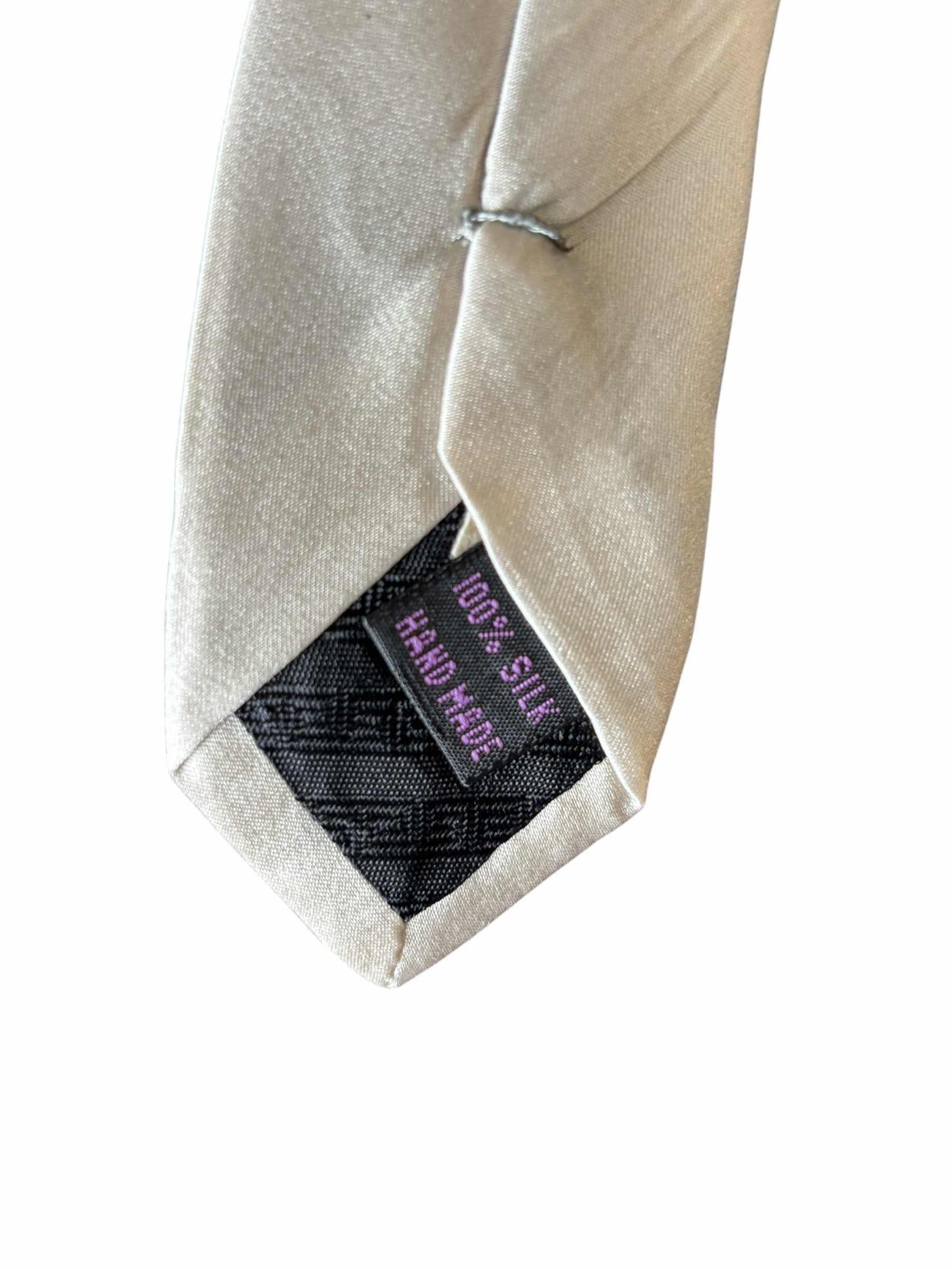 View 3 of MEN’S TIES WITH MATCHING HANDKERCHIEFS