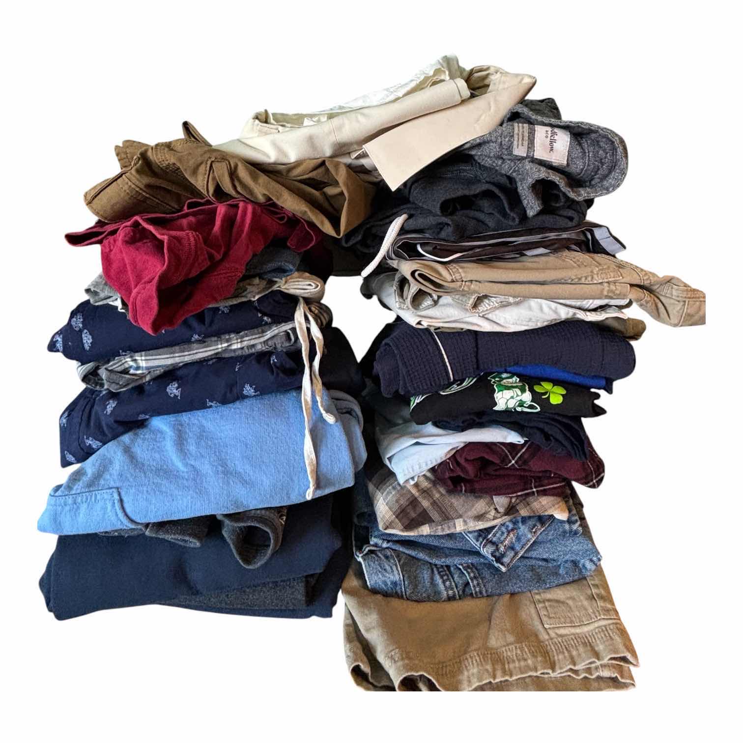 View 1 of MEN’S CLOTHES SIZE M-L