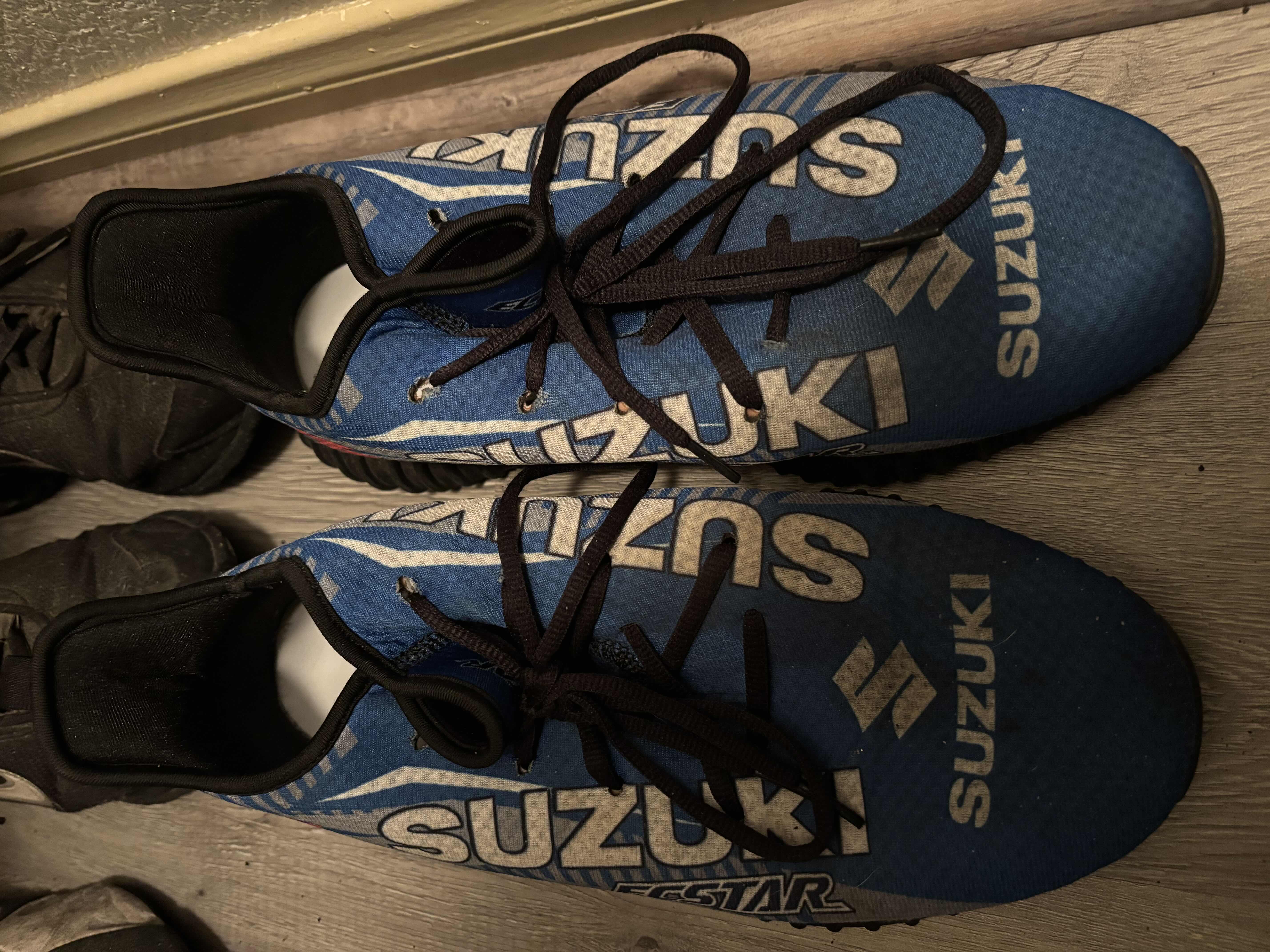 View 3 of MEN’S SHOES SIZES 9-9.5