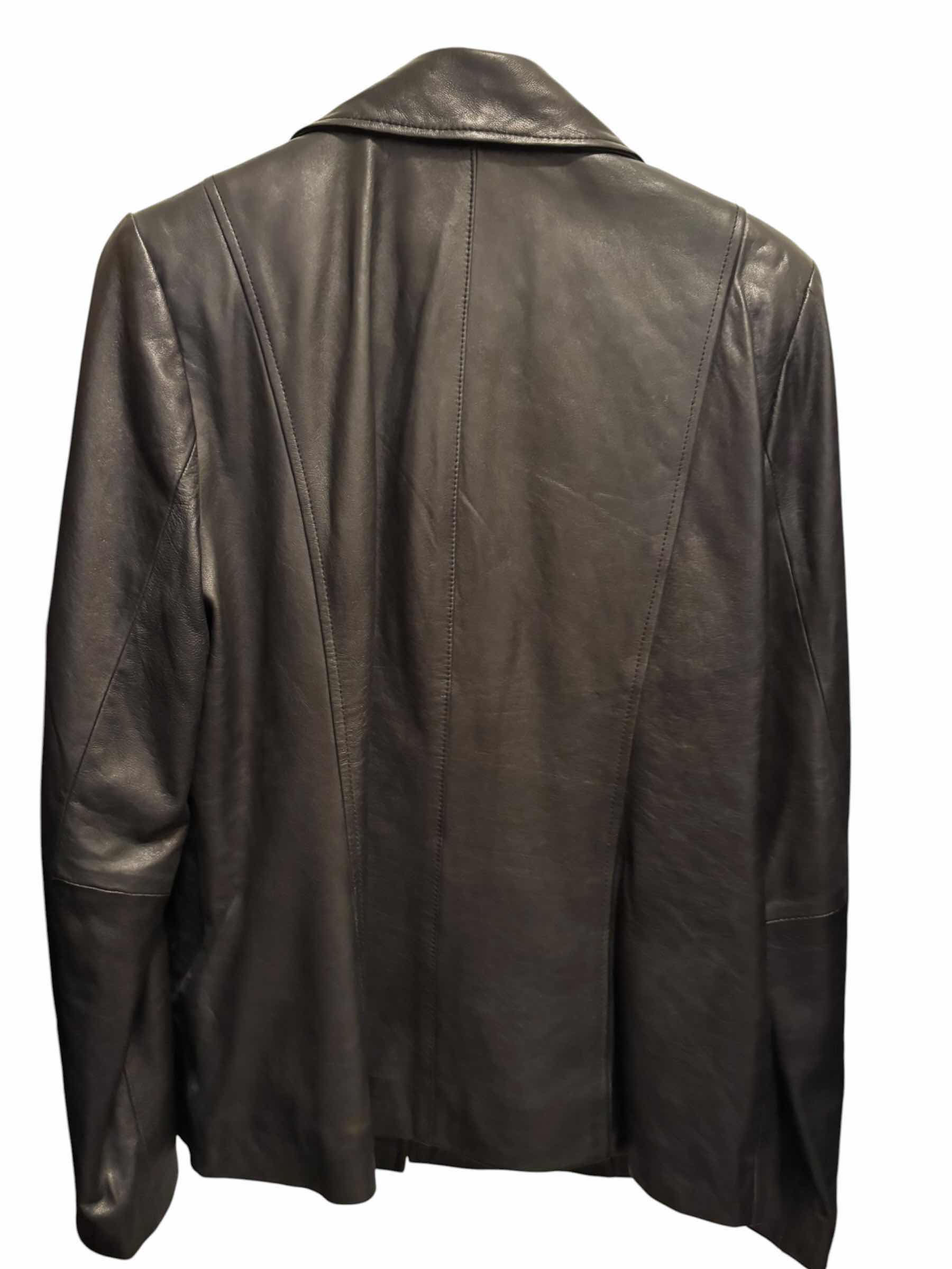 View 3 of SONOMA LIFESTYLE LAMBSKIN LEATHER JACKET SIZE M