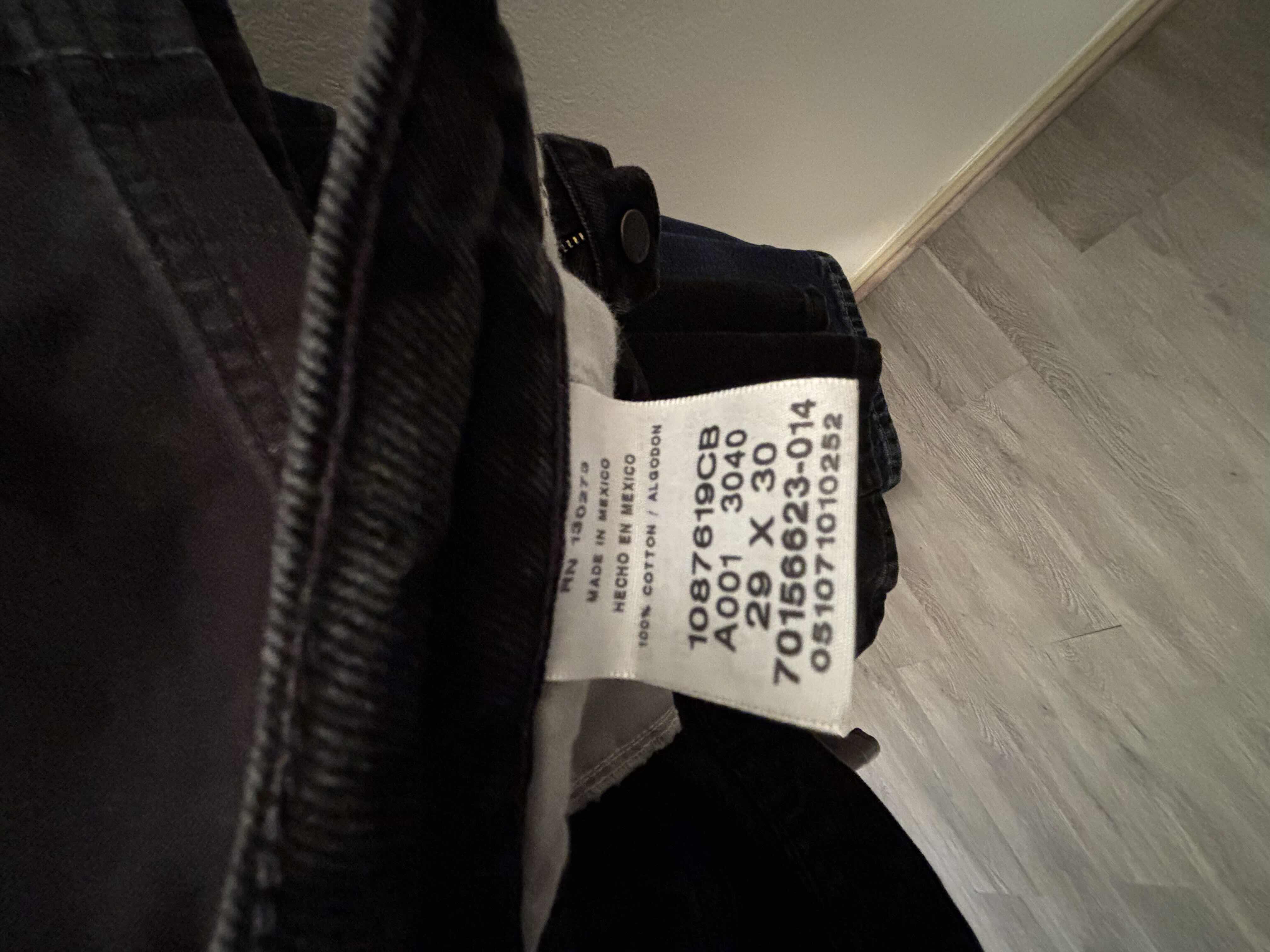 View 4 of CONTENTS OF CLOSET: MEN’S CLOTHES SIZE M-L