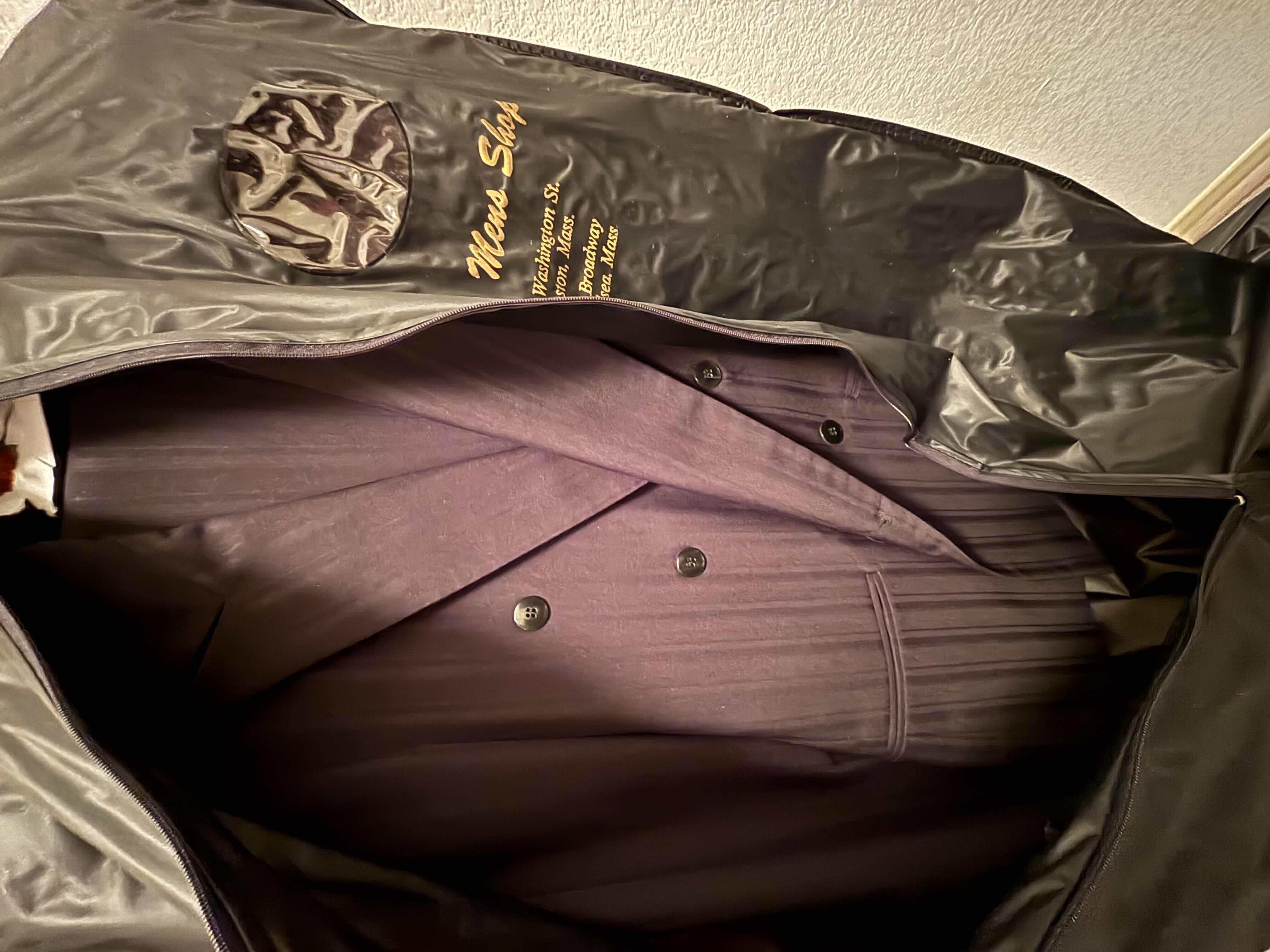 View 6 of CONTENTS OF CLOSET: MEN’S CLOTHES SIZE M-L