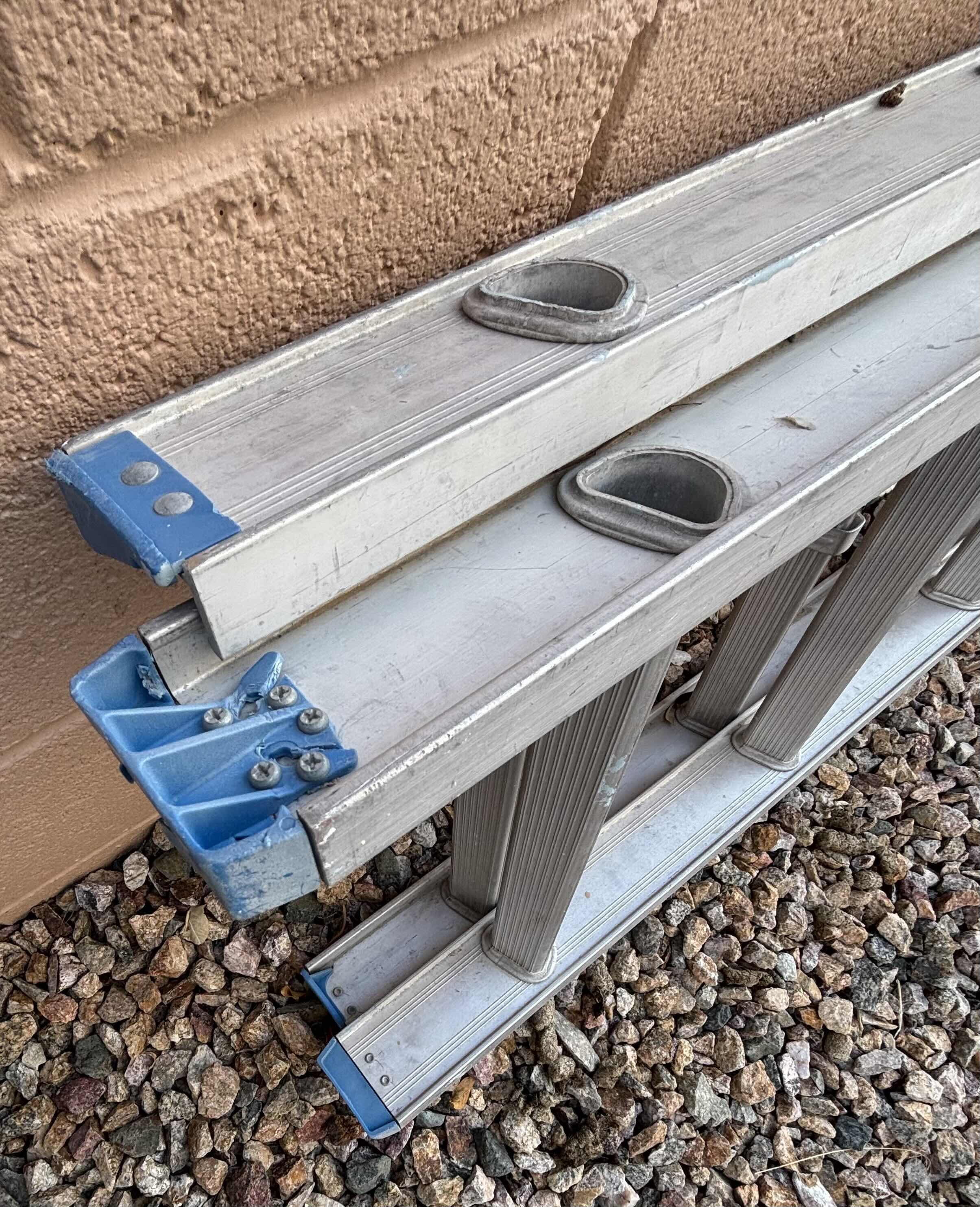View 2 of WERNER EXTENSION LADDER