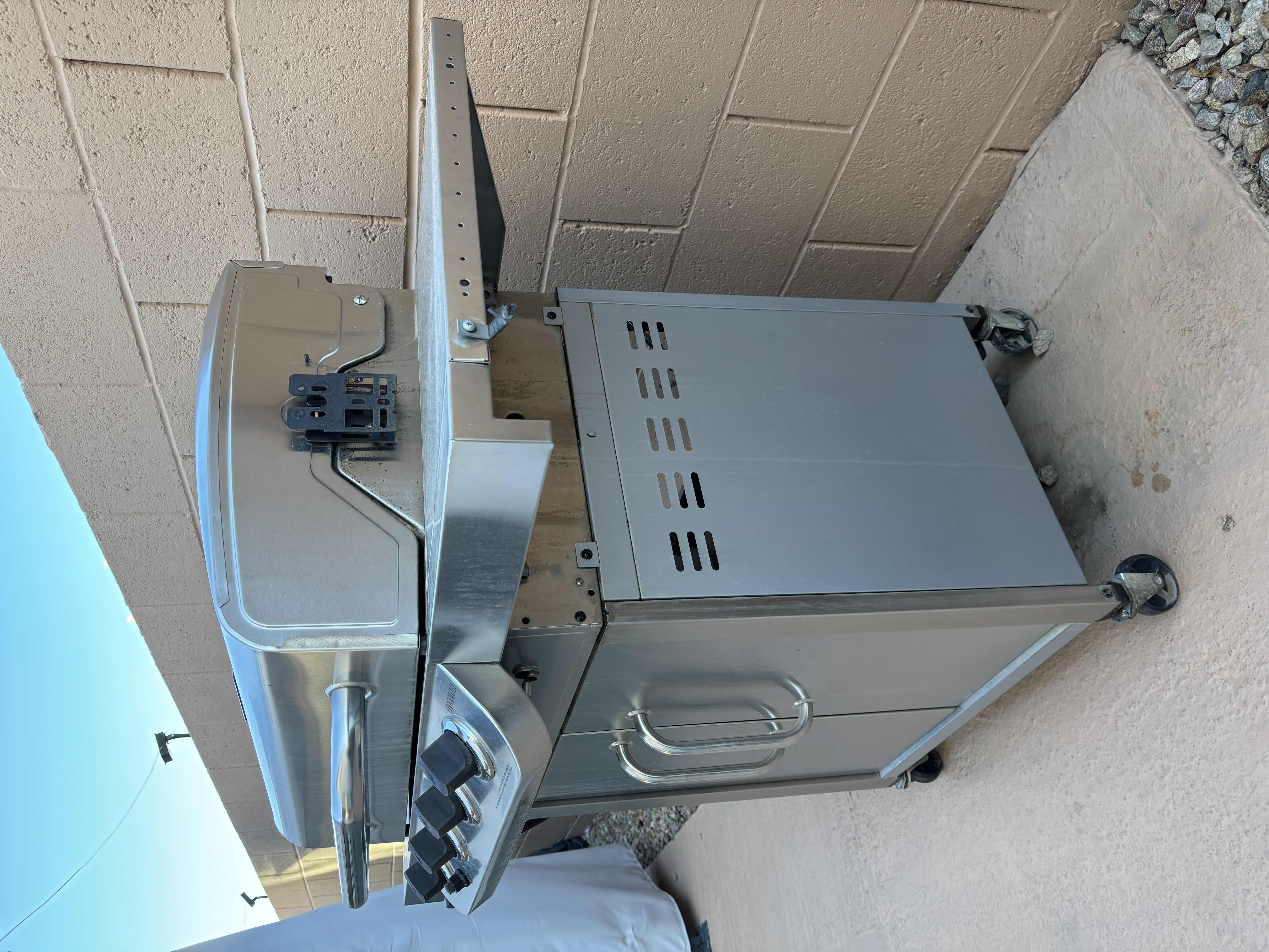 View 5 of CHARBROIL GAS BBQ GRILL WITH SIDE BURNER $419