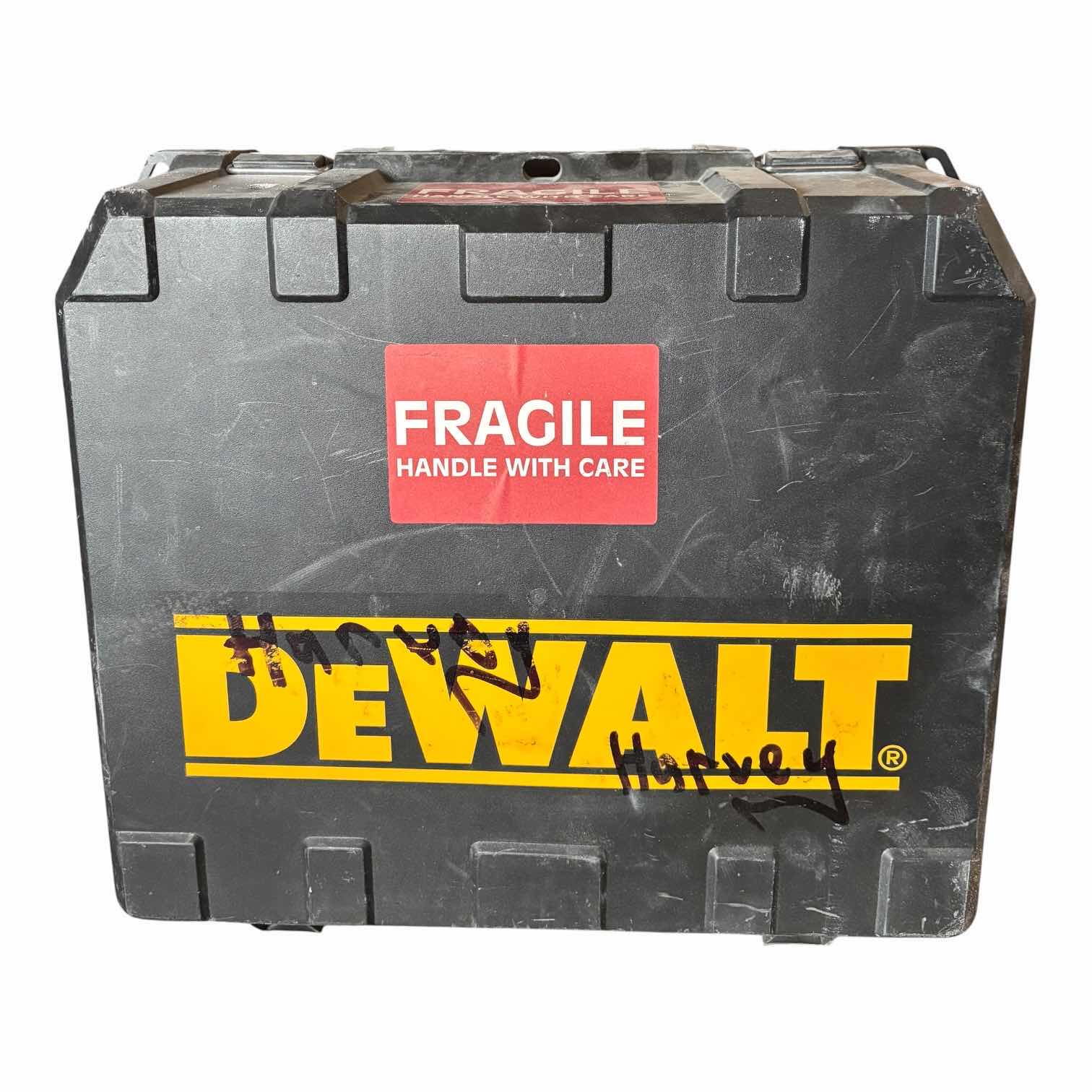View 3 of DEWALT HARD SHELL BOX WITH CORDED CIRCULAR SAW