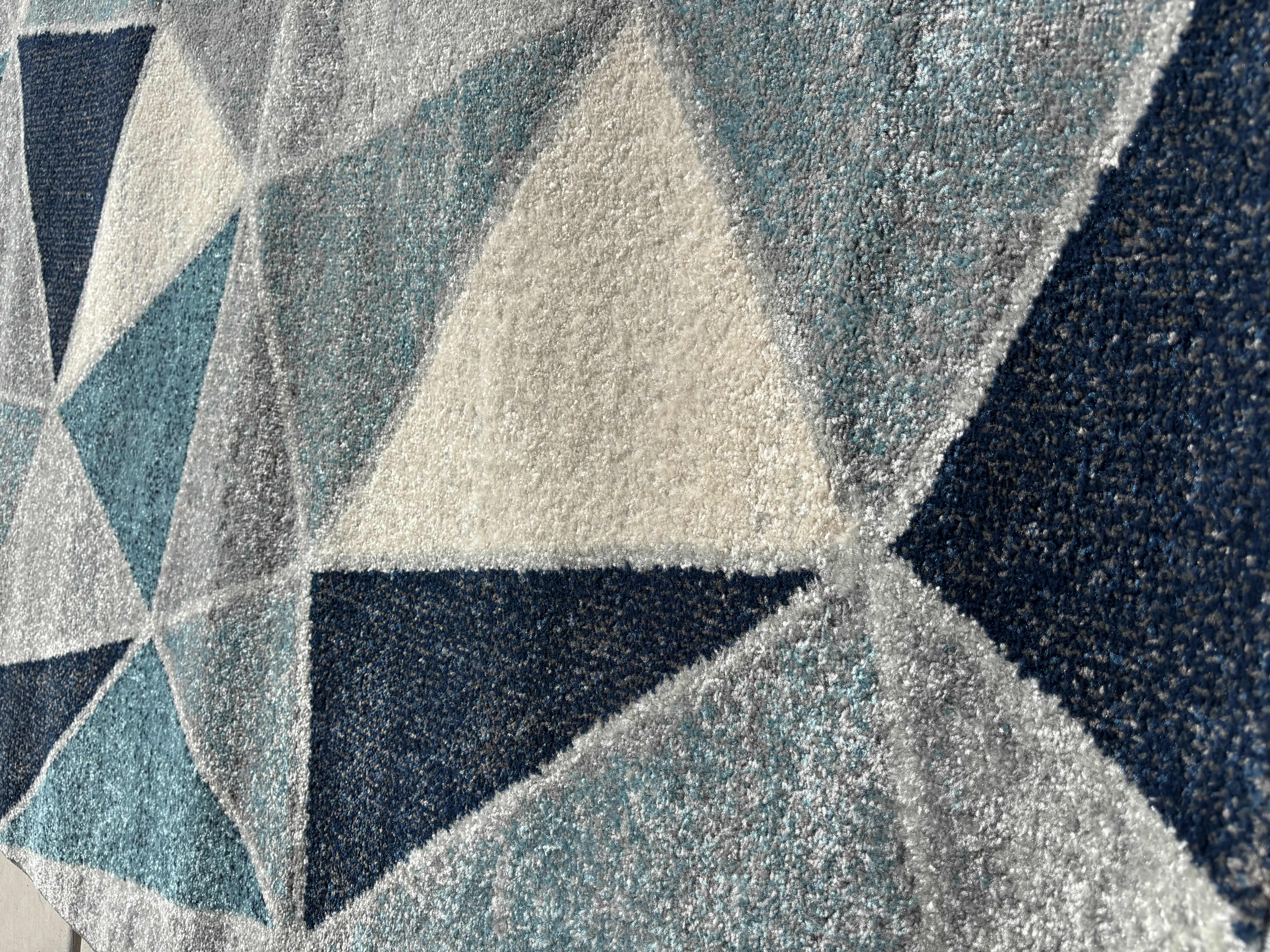 View 2 of 5’ X 7’ KAIA GEOMETRIC PATTERN RUG