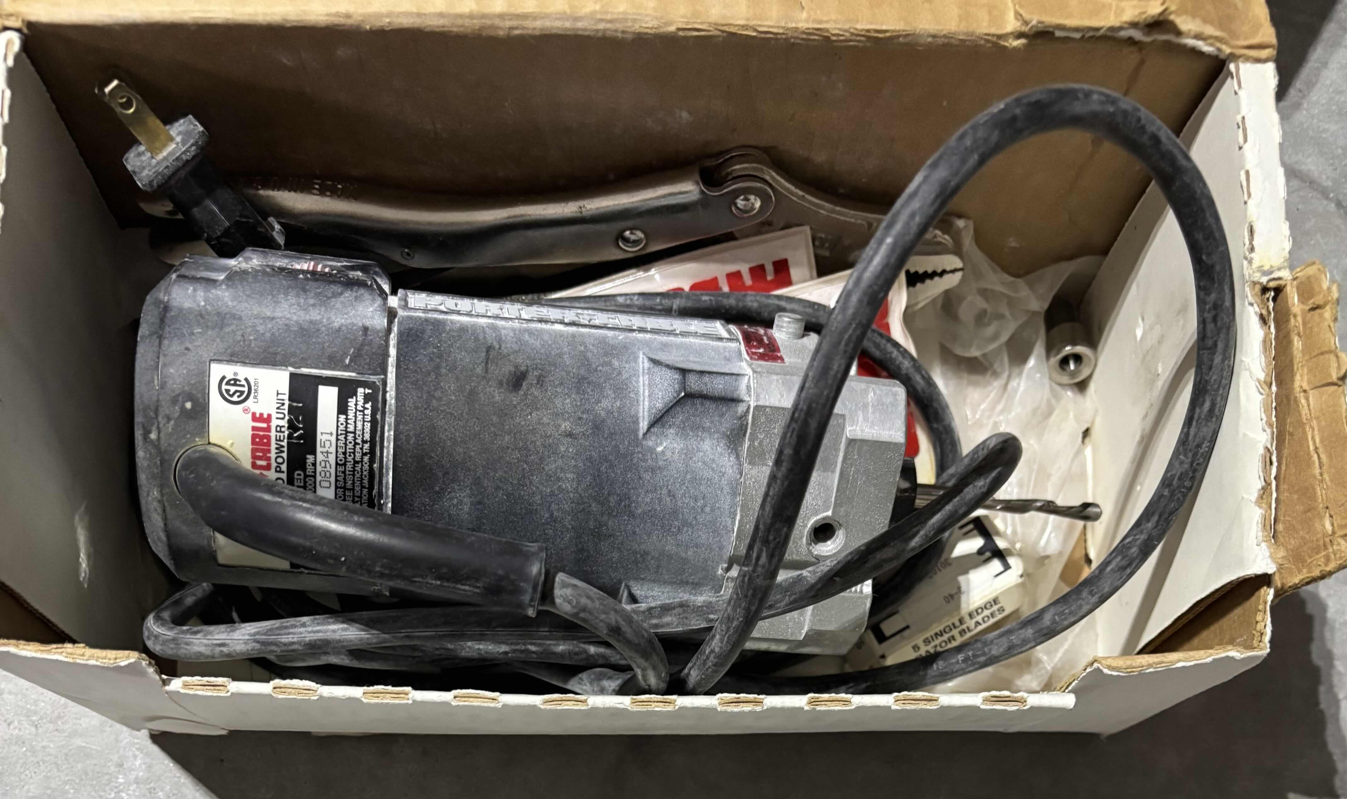 View 2 of PORTER CABLE DRYWALL CUTOUT TOOL POWER UNIT $85