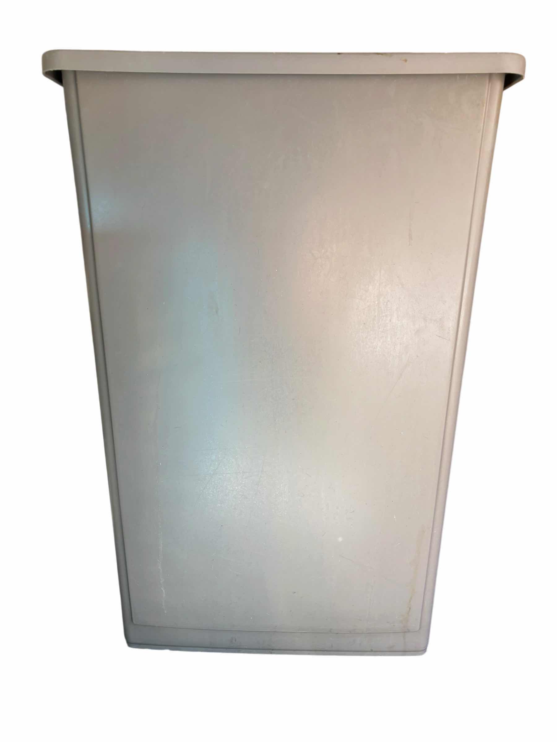 View 3 of TALL TRASH CAN H30” & CLOTHES HAMPER