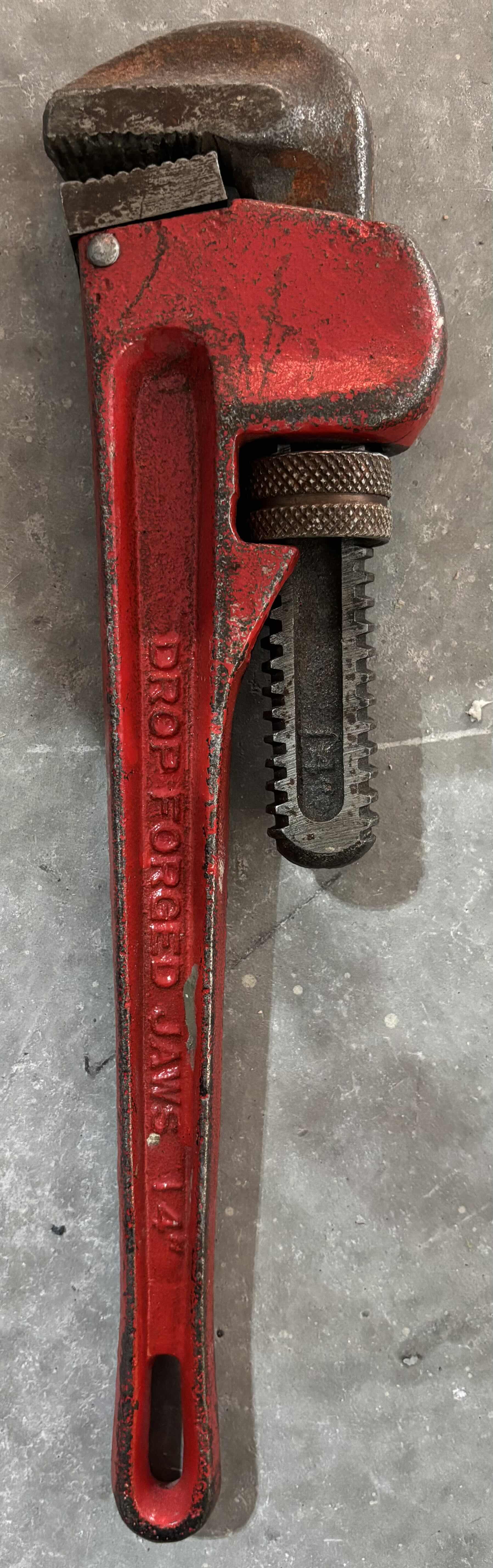 View 2 of 14” & 18” WRENCHES