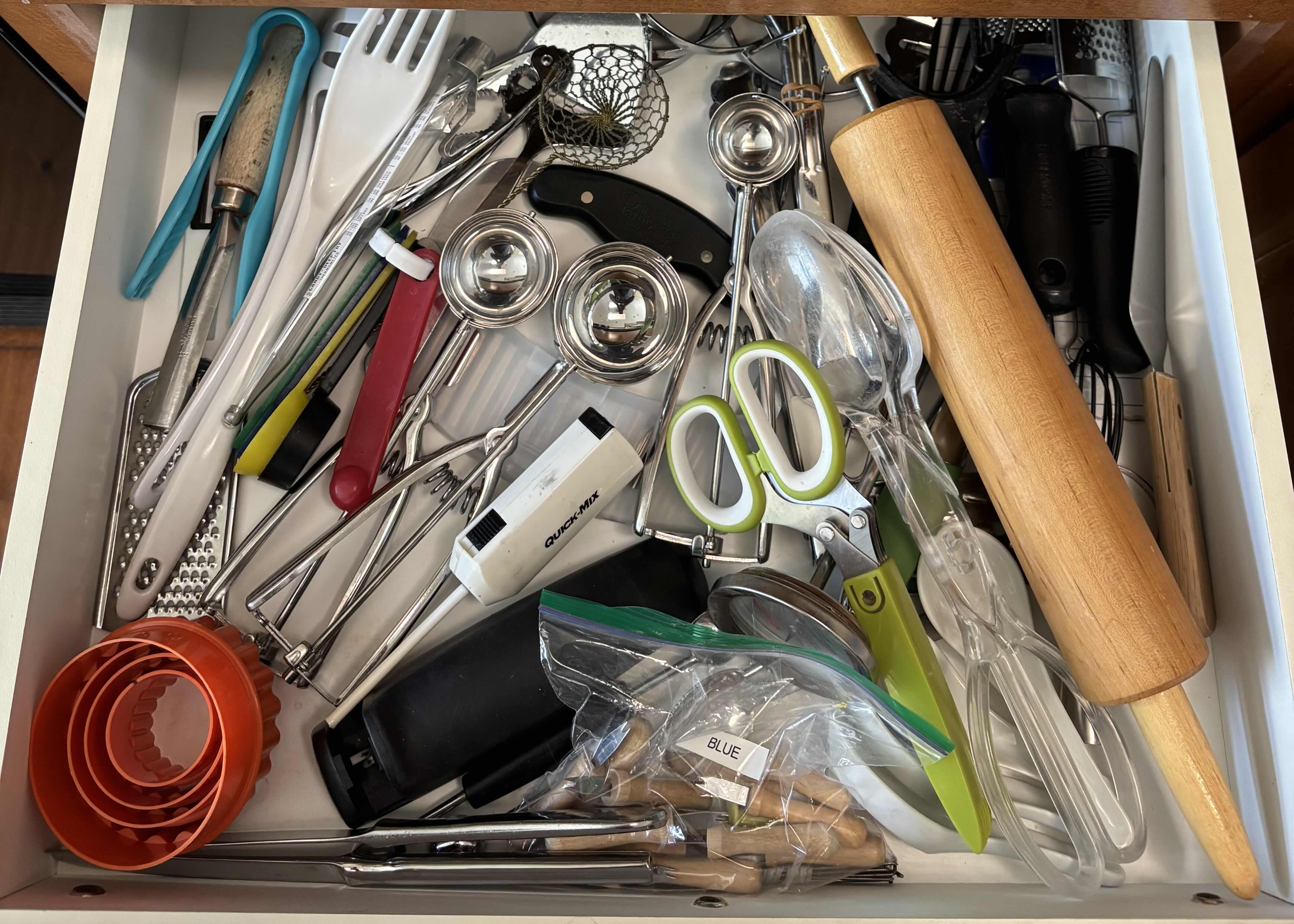 Photo 1 of CONTENTS OF KITCHEN DRAWERS (2)- UTENSILS & KITCHEN ACCESSORIES