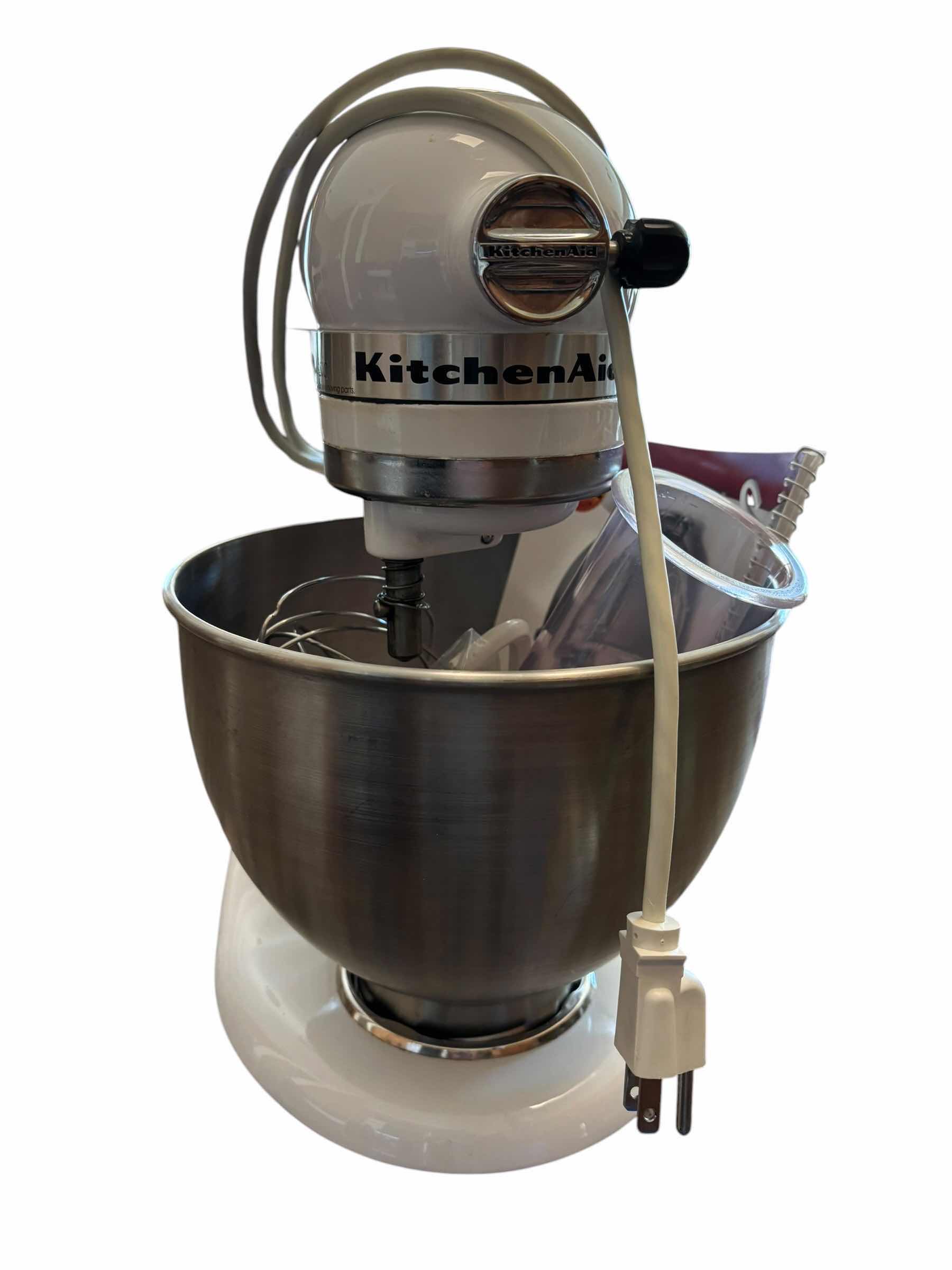 Photo 1 of KITCHENAID CLASSIC SERIES STAND MIXER