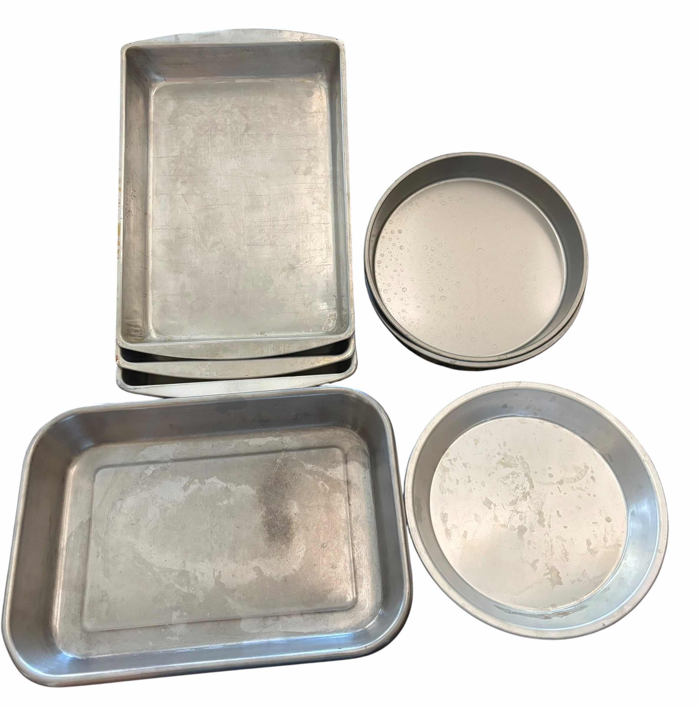 Photo 1 of BAKING PANS (14)