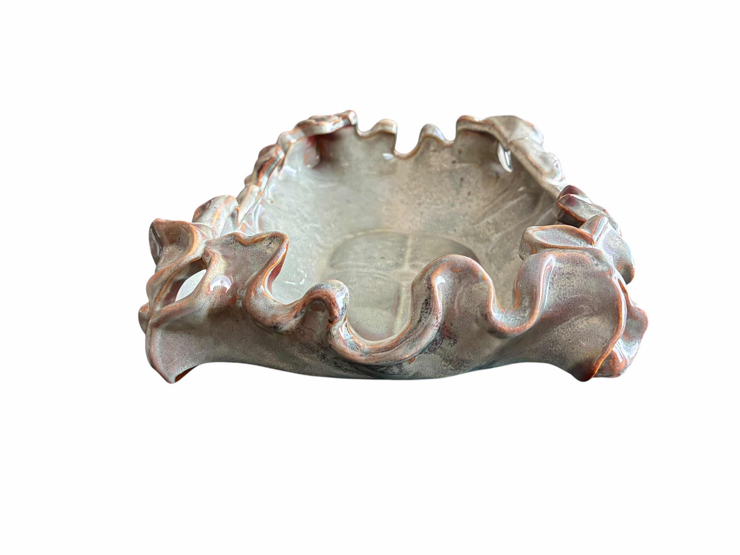 Photo 1 of HOMEGOODS DECORATIVE RUFFLED EDGE CENTERPIECE DISH 14” X 10” H4” $60
