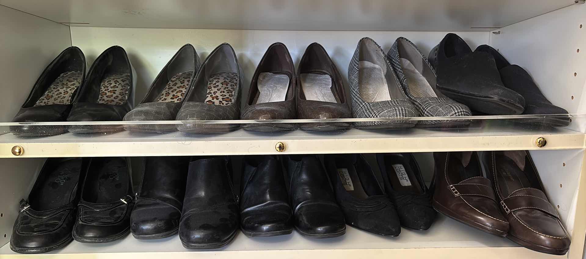 Photo 1 of WOMENS DRESS SHOES- CONTENTS OF SHELVES (SIZE 7.5 - 8)