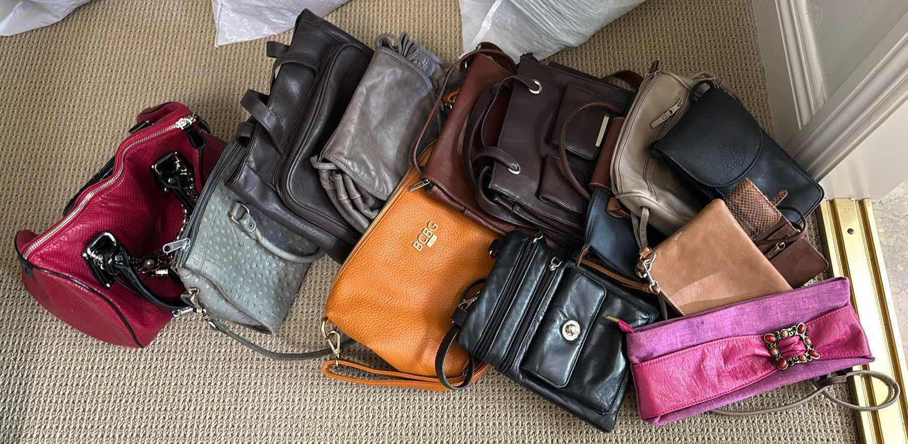 Photo 1 of WOMENS PURSES/HAND BAGS
