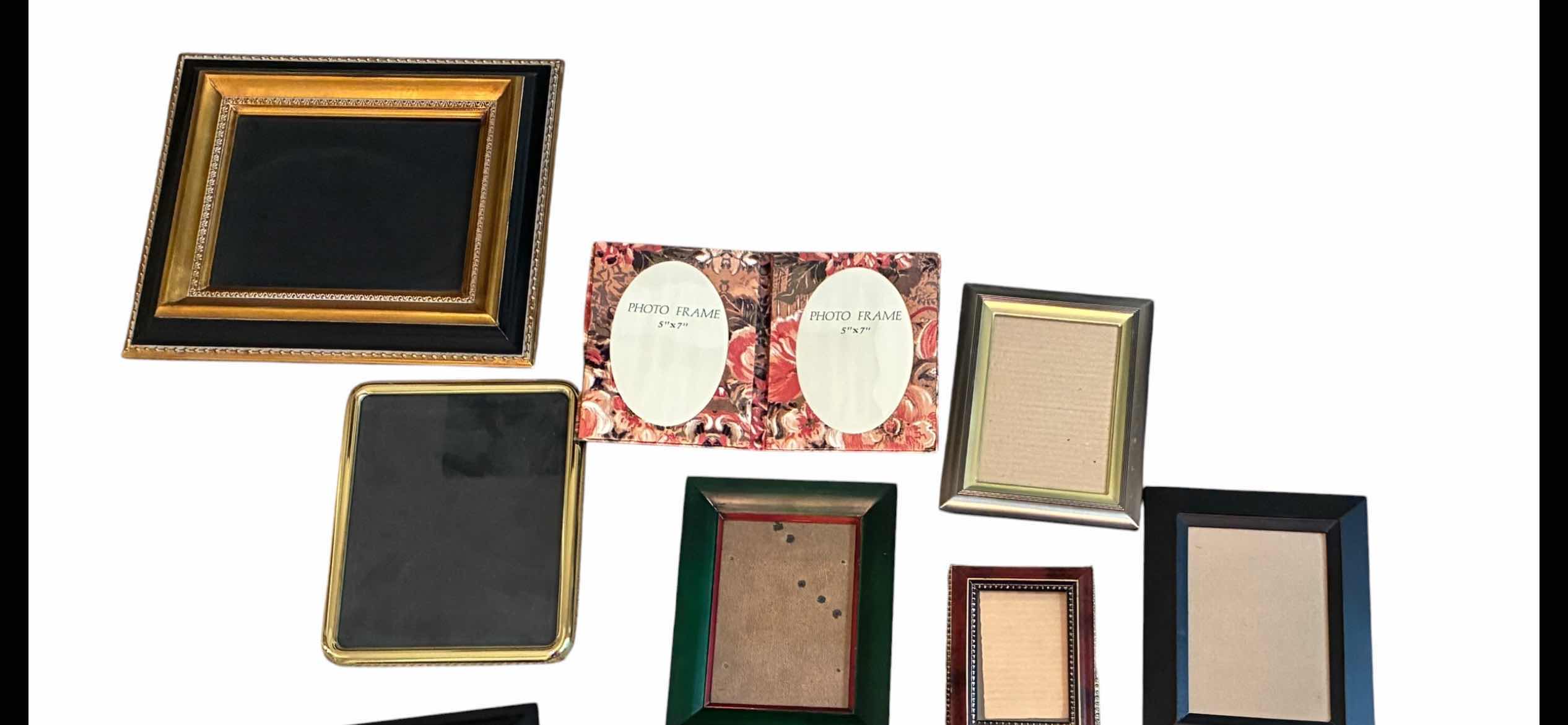 Photo 1 of VINTAGE DESKTOP & WALL HANGING PICTURE FRAMES (11)