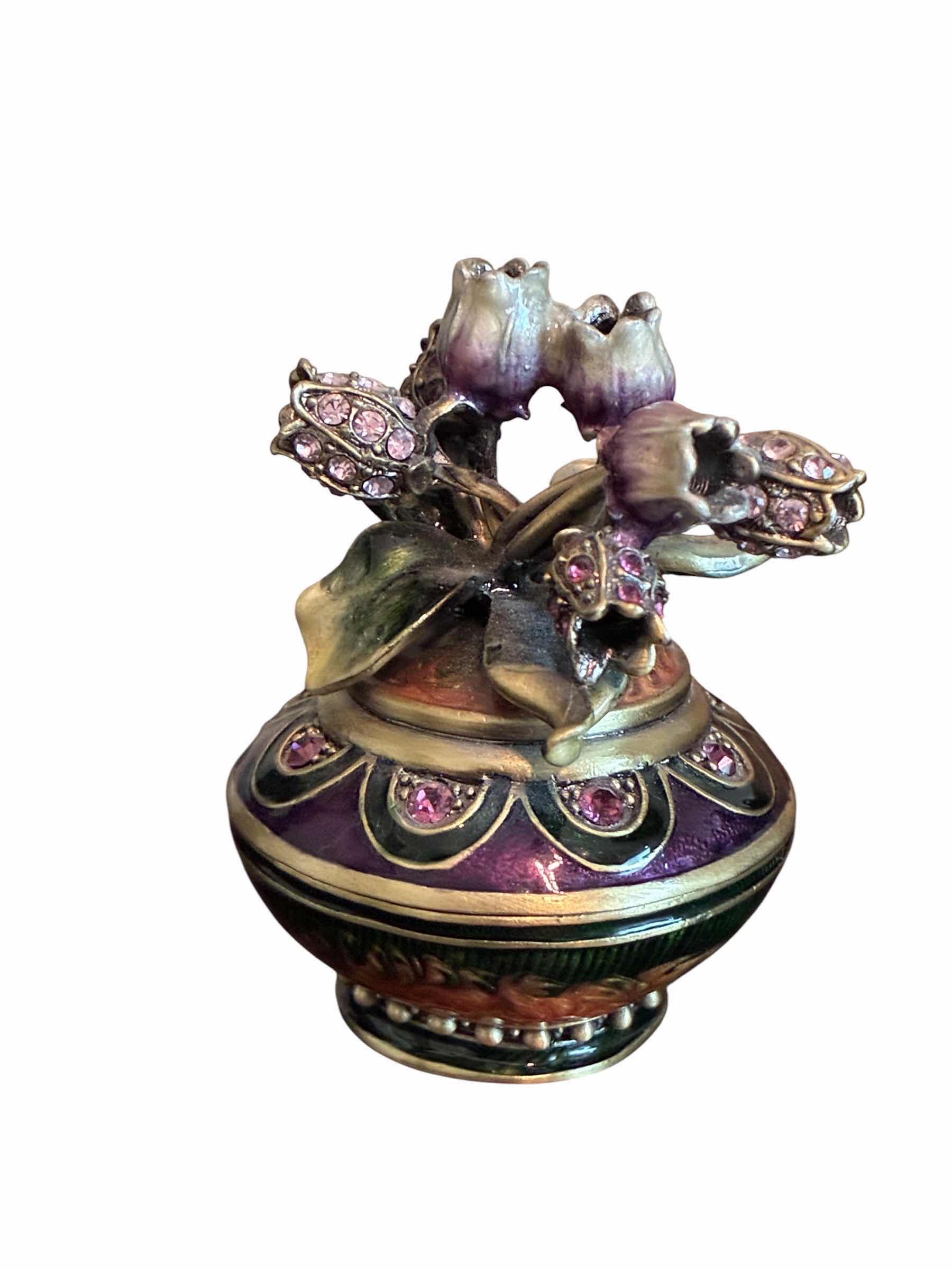 Photo 1 of FLOWER BOUQUET & ENAMEL TRINKET BOX H2.5”