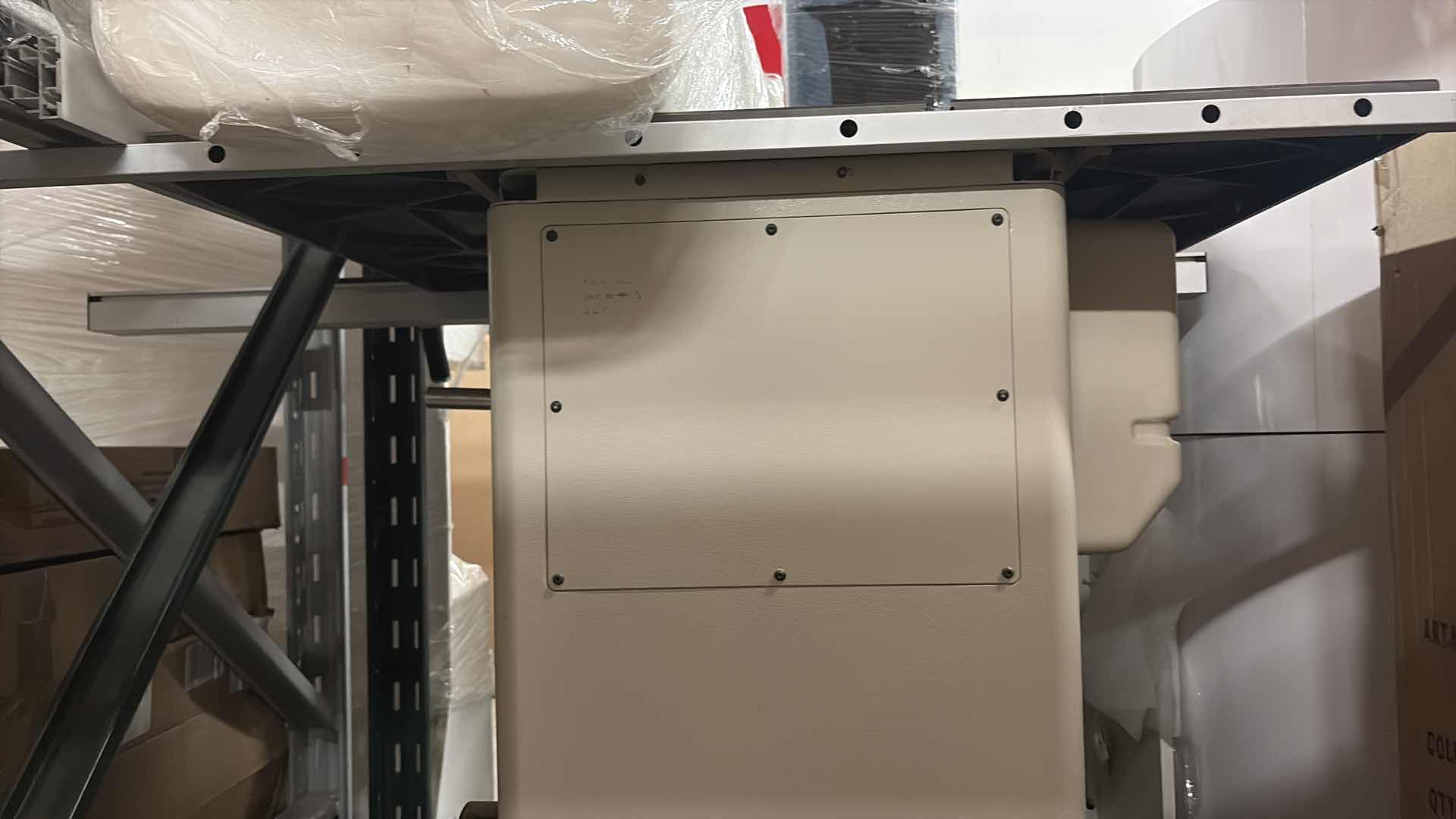 Photo 1 of COMMERCIAL GRIZZLY INDUSTRIAL G0771Z 10” HYBRID TABLE SAW 60”X32”H36”