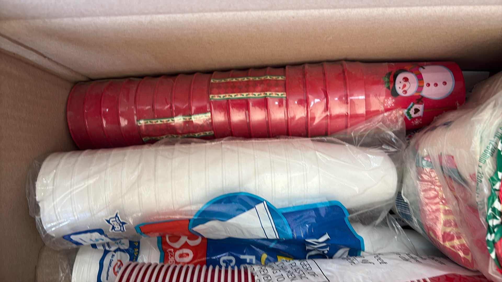 Photo 1 of BOX OF DISPOSABLE PARTY CUPS & PAPER PLATES